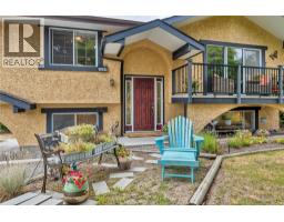  2887 Aberdeen Road, West Kelowna