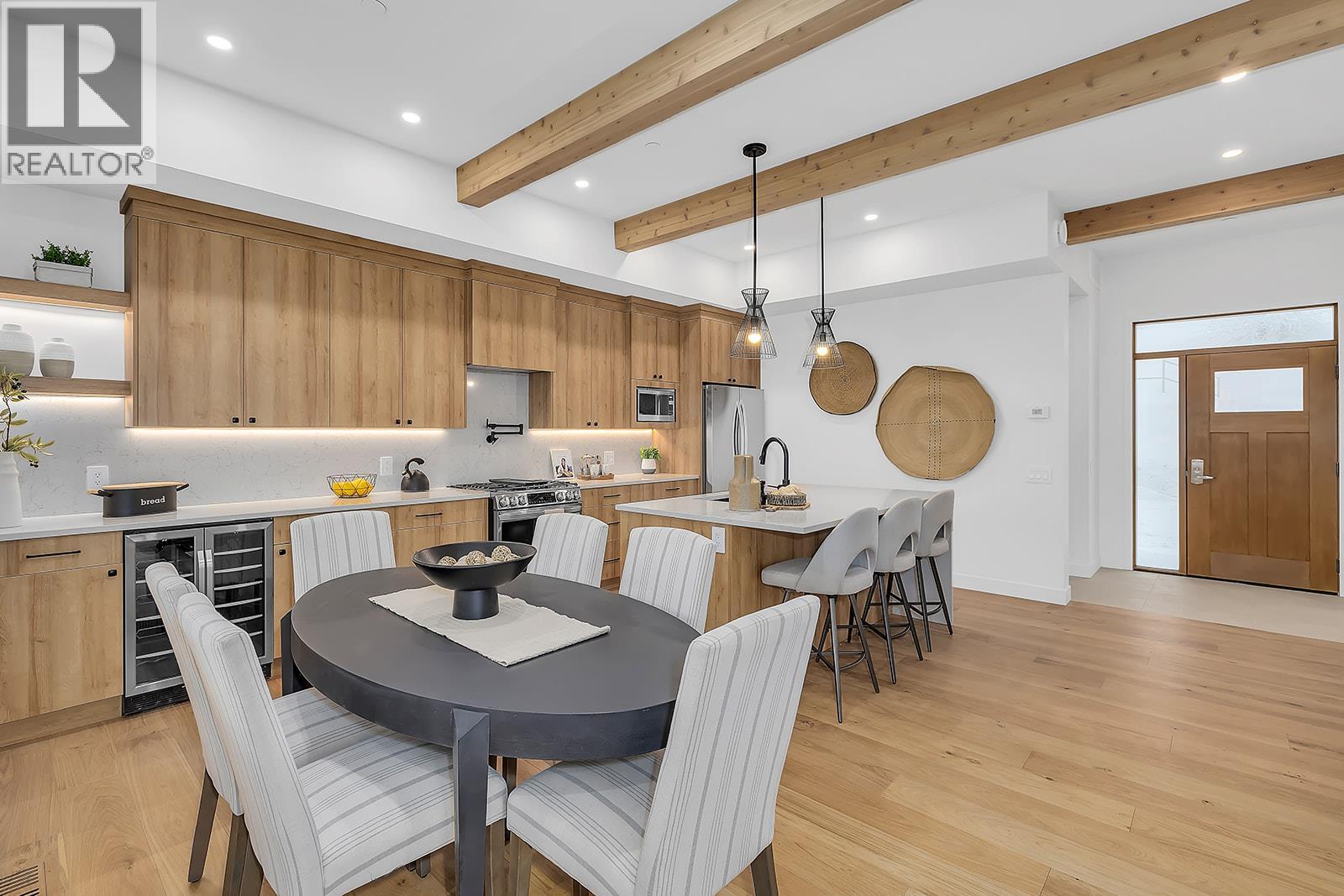 82 255 Feathertop Way, Big White