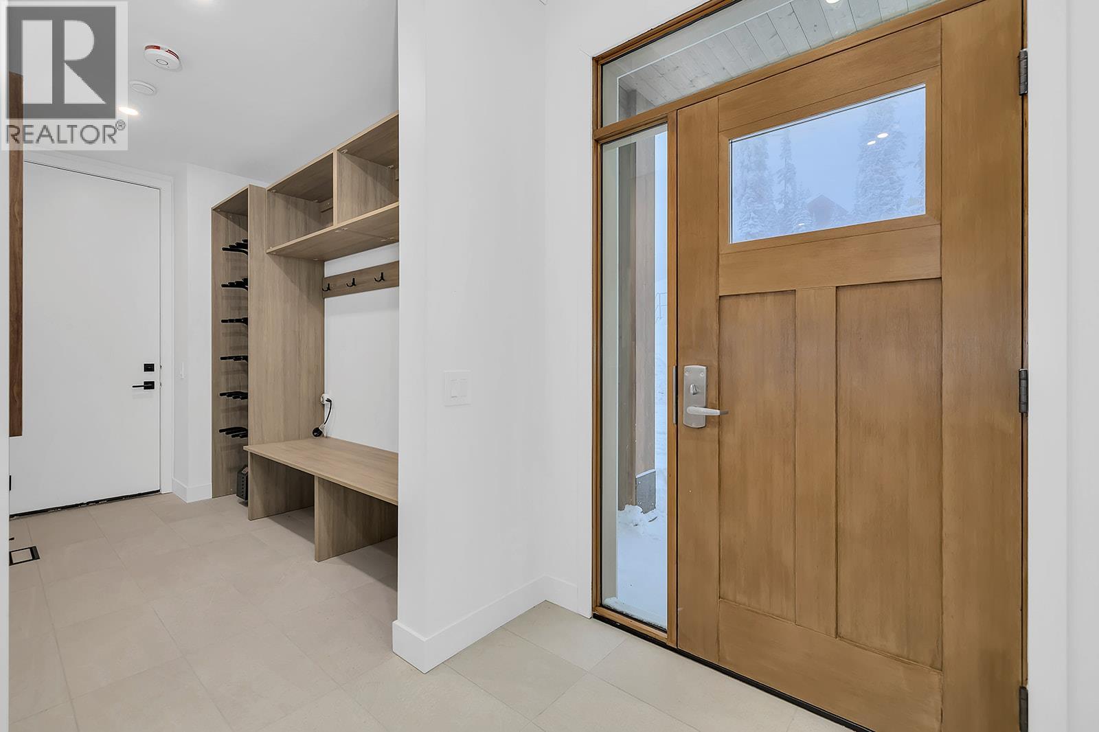 82 255 Feathertop Way, Big White