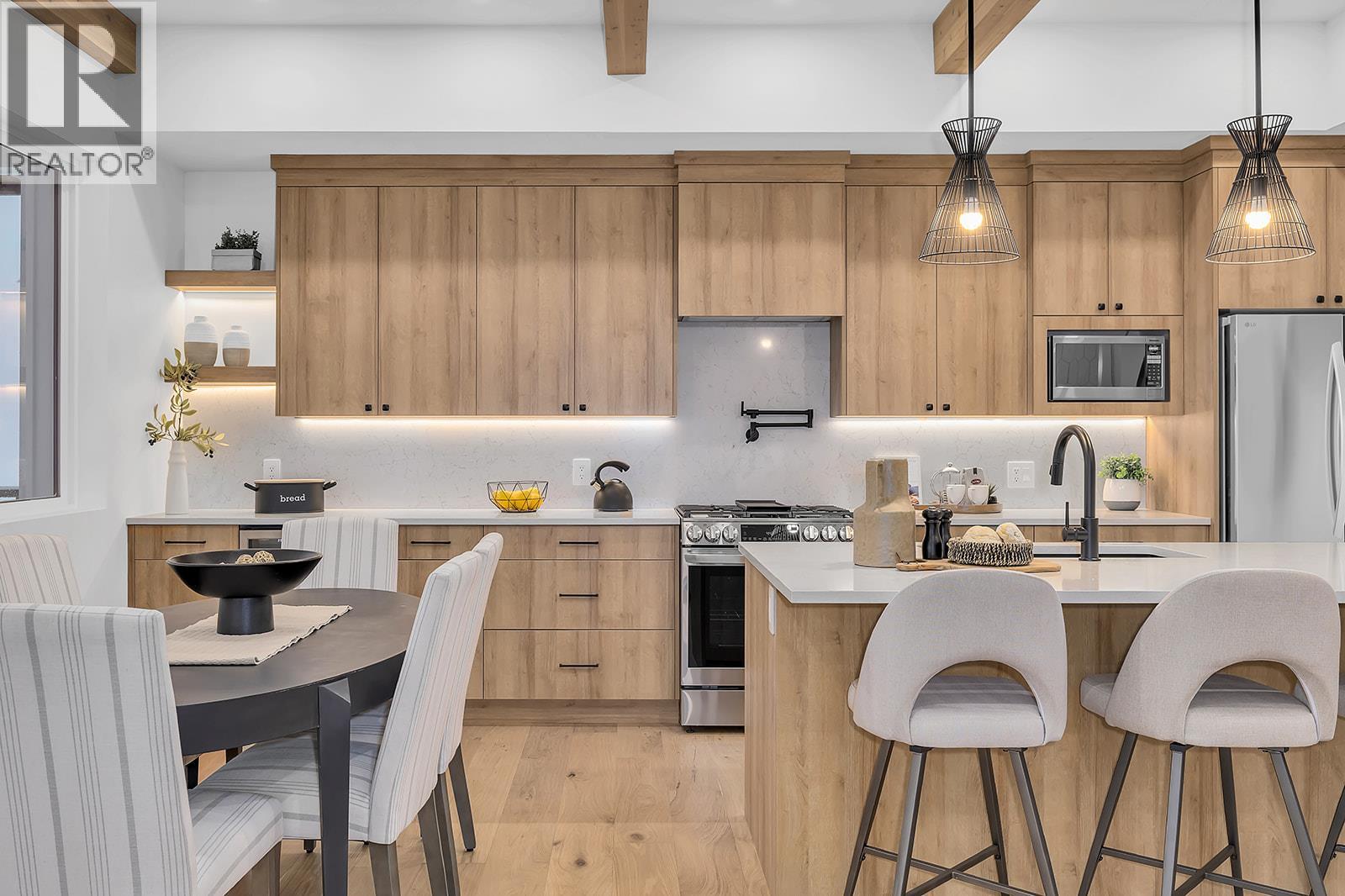 82 255 Feathertop Way, Big White