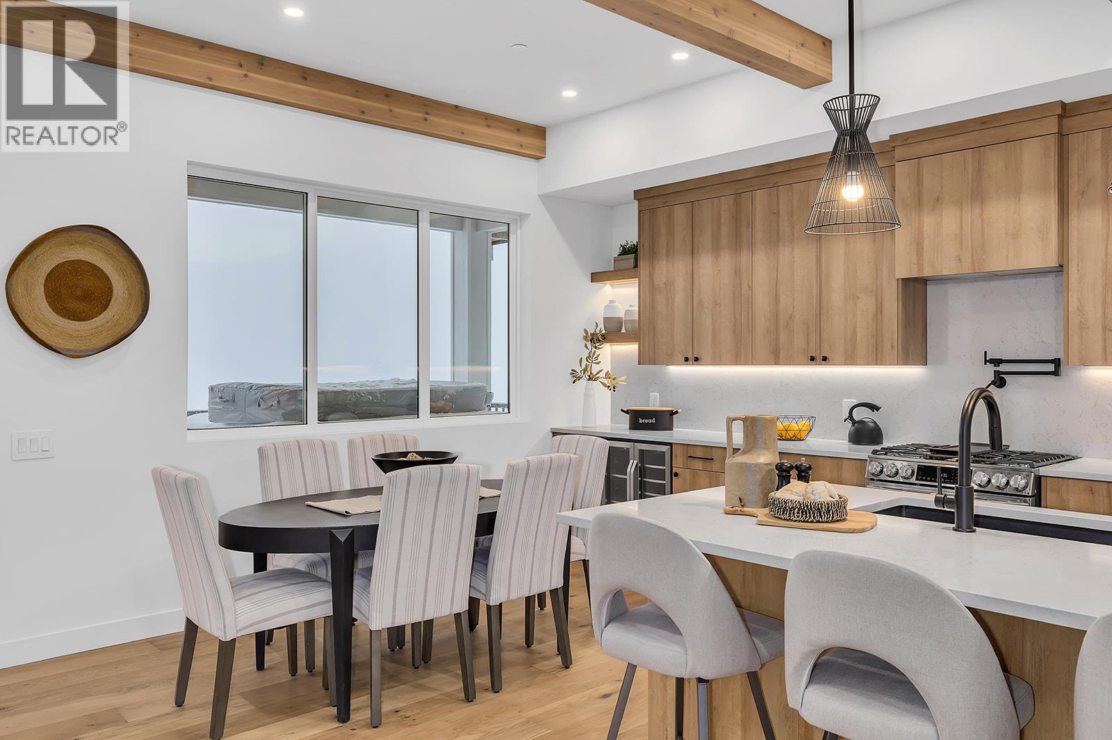 82 255 Feathertop Way, Big White