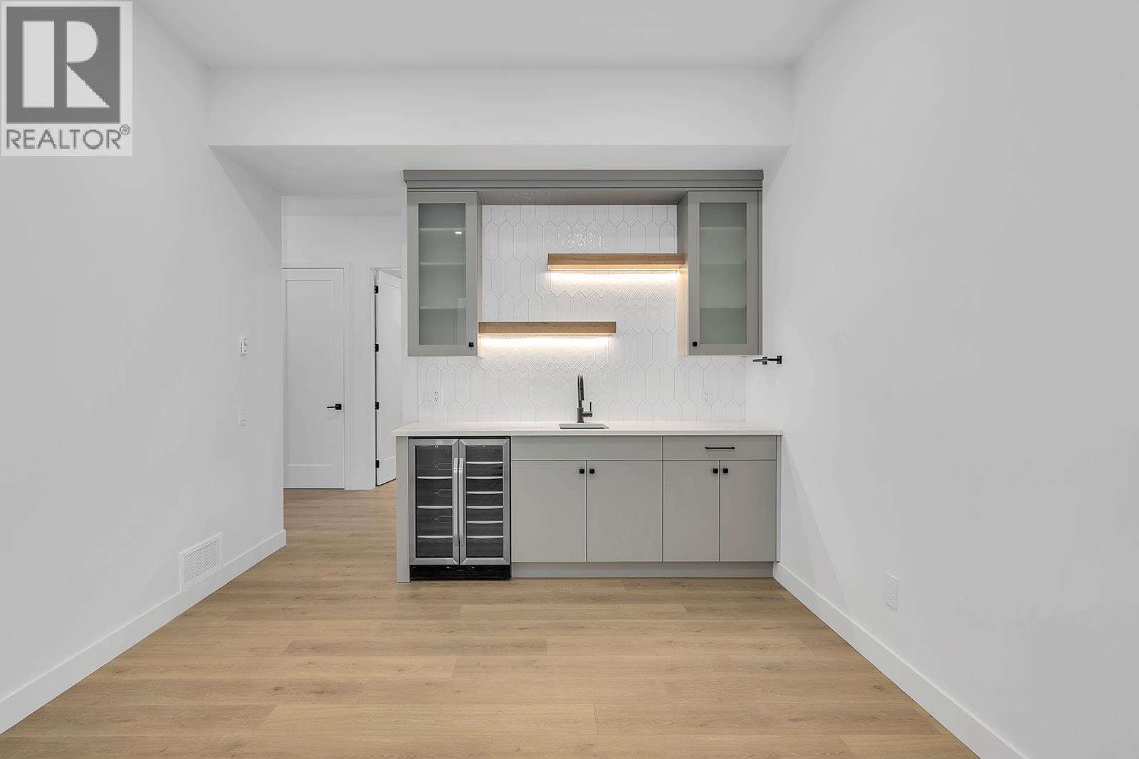 82 255 Feathertop Way, Big White