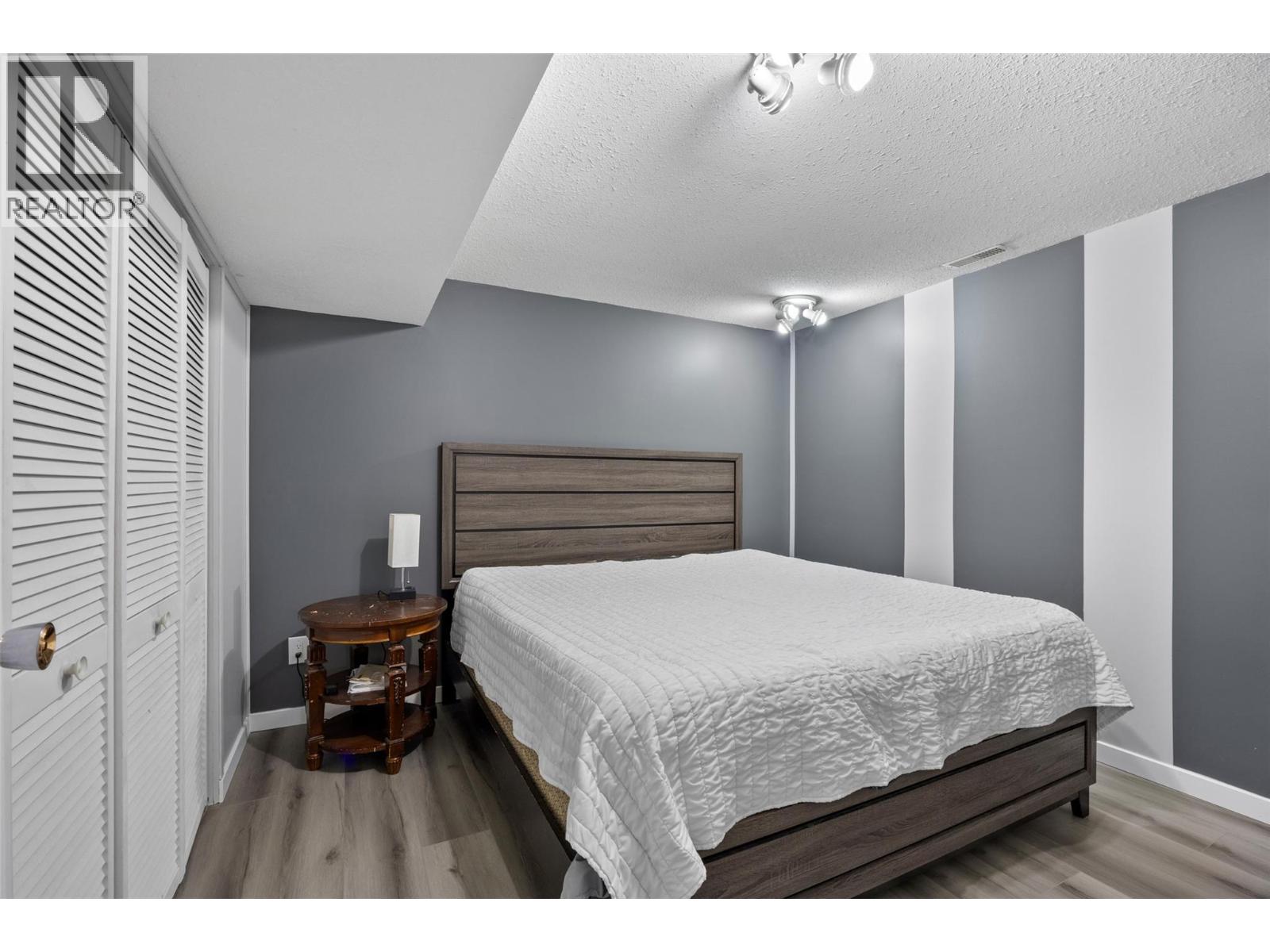 229 ASPEN DRIVE - 22