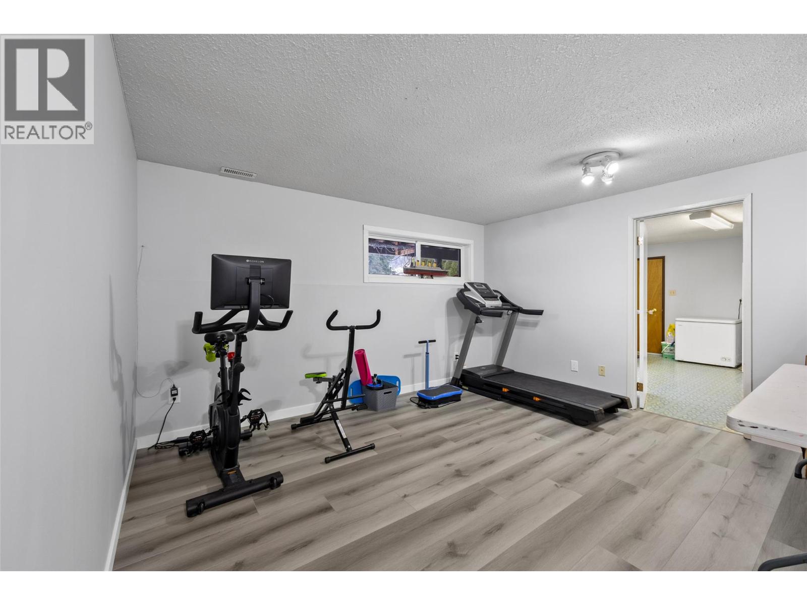 229 ASPEN DRIVE - 18