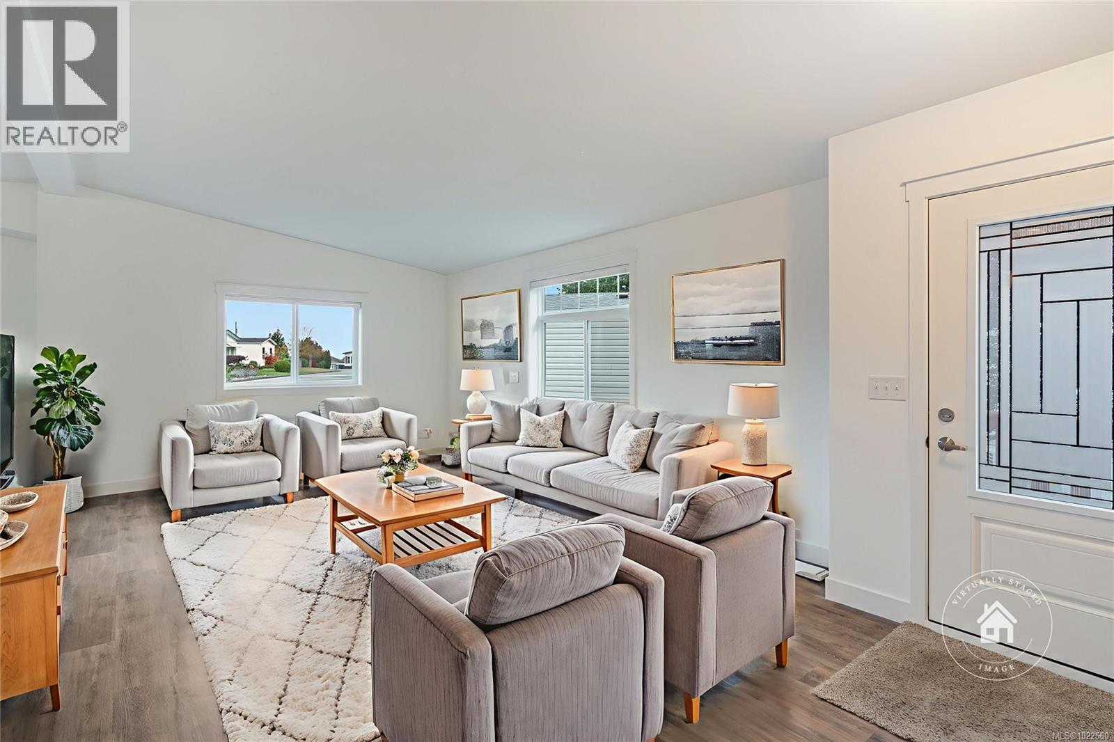 27 2301 Arbot Rd, Nanaimo