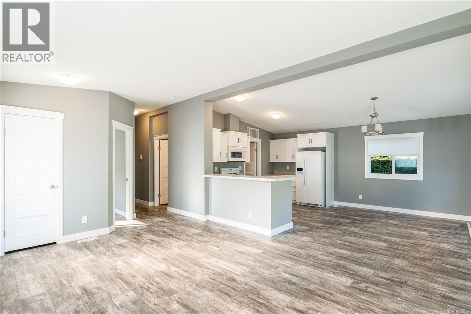 138 6325 Metral Dr, Nanaimo