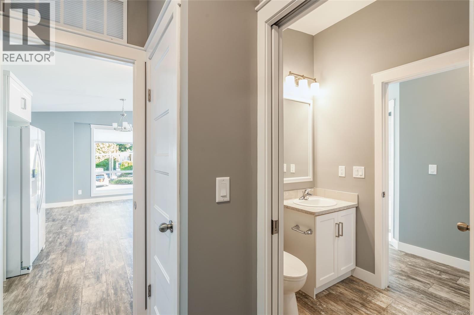 138 6325 Metral Dr, Nanaimo