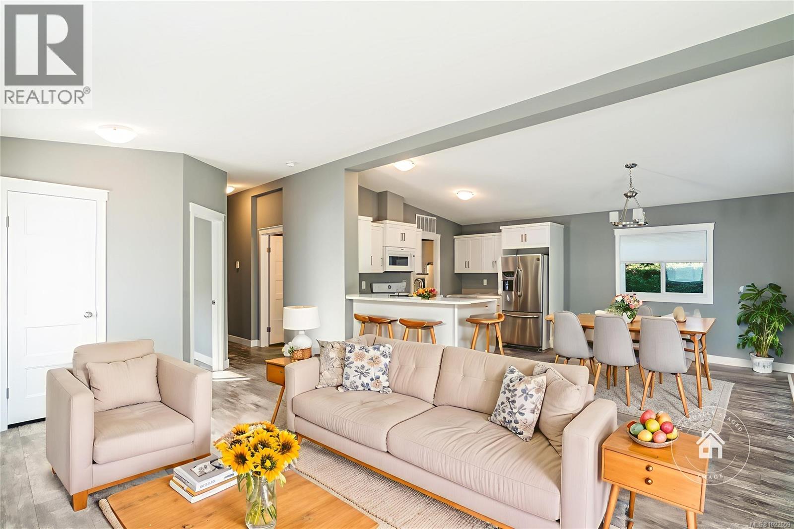 138 6325 Metral Dr, Nanaimo