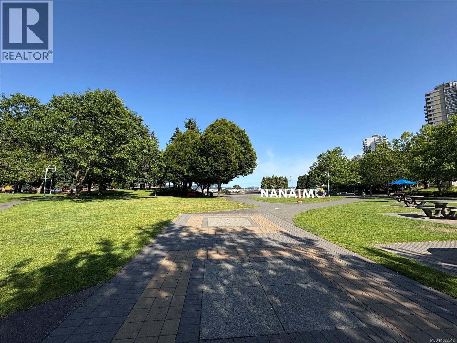55 Comox Rd - 4