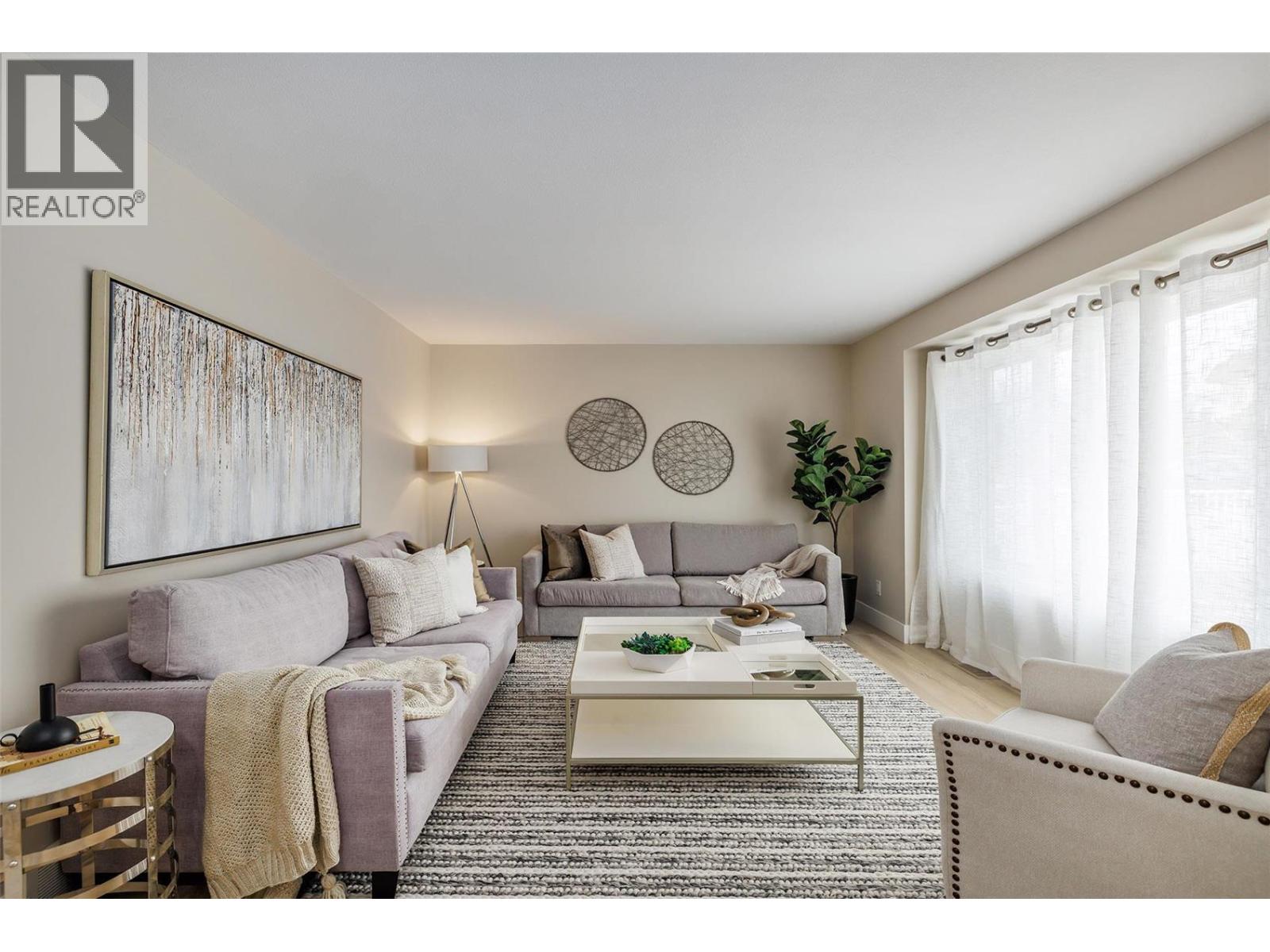 1009 Hudson Road, West Kelowna