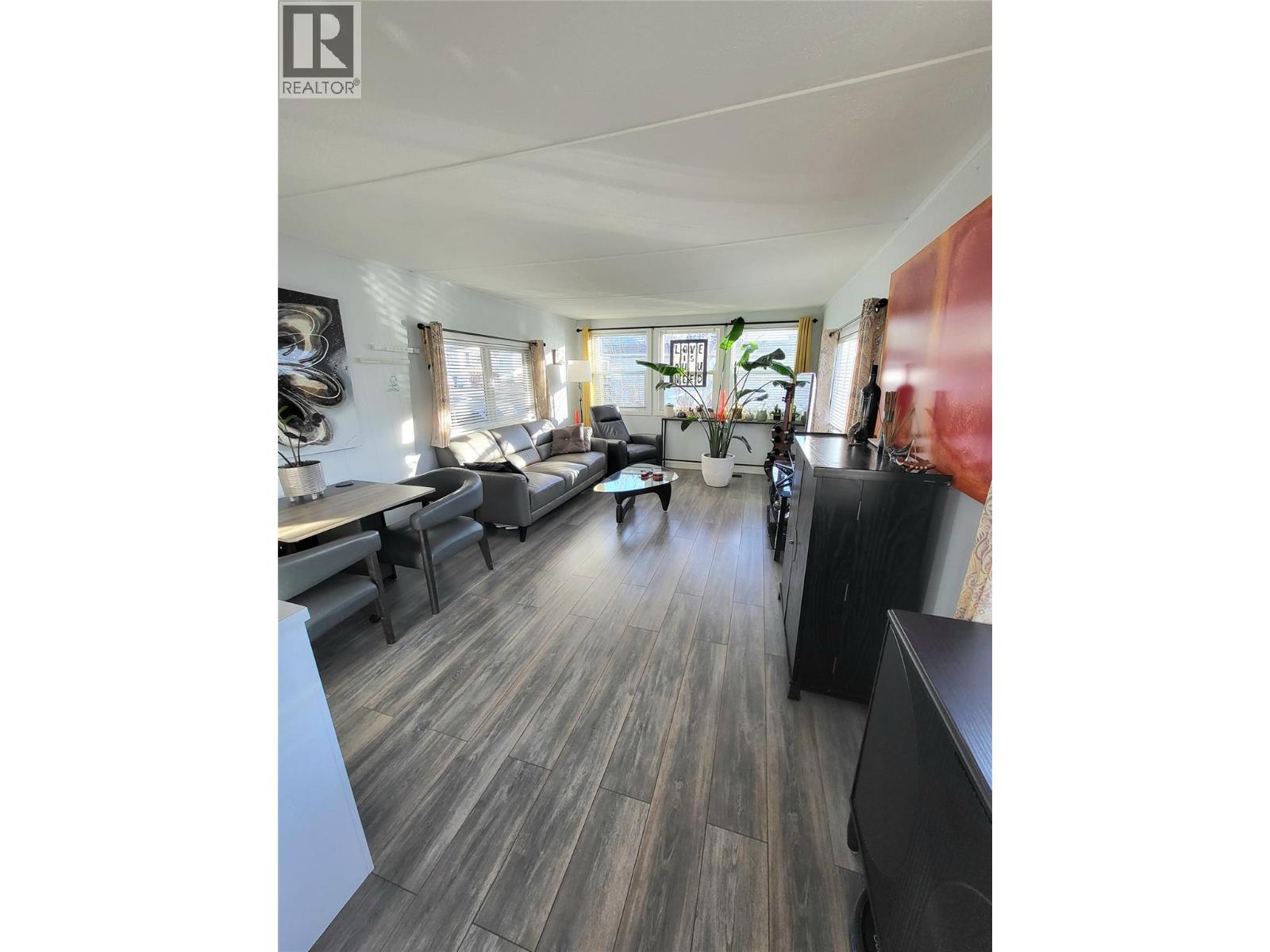 #47 98 Okanagan Avenue - 17