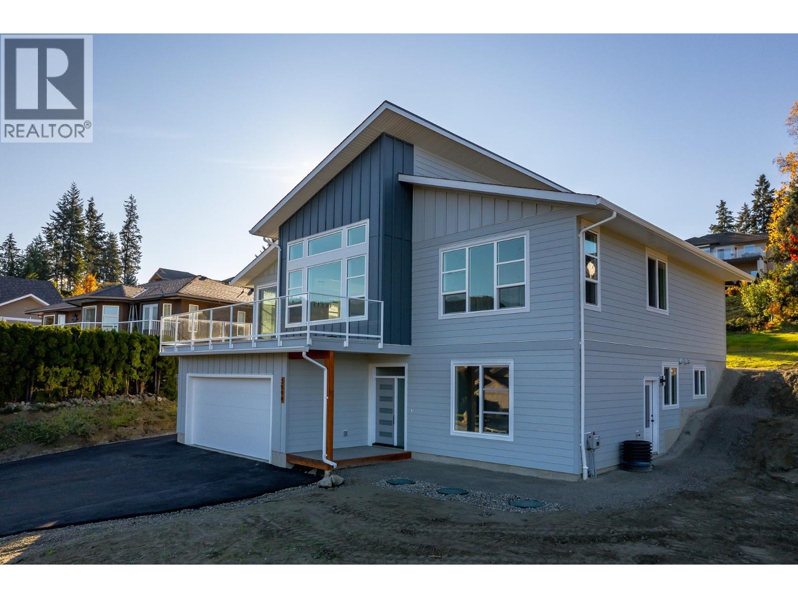  2594 Grand View Place, Blind Bay