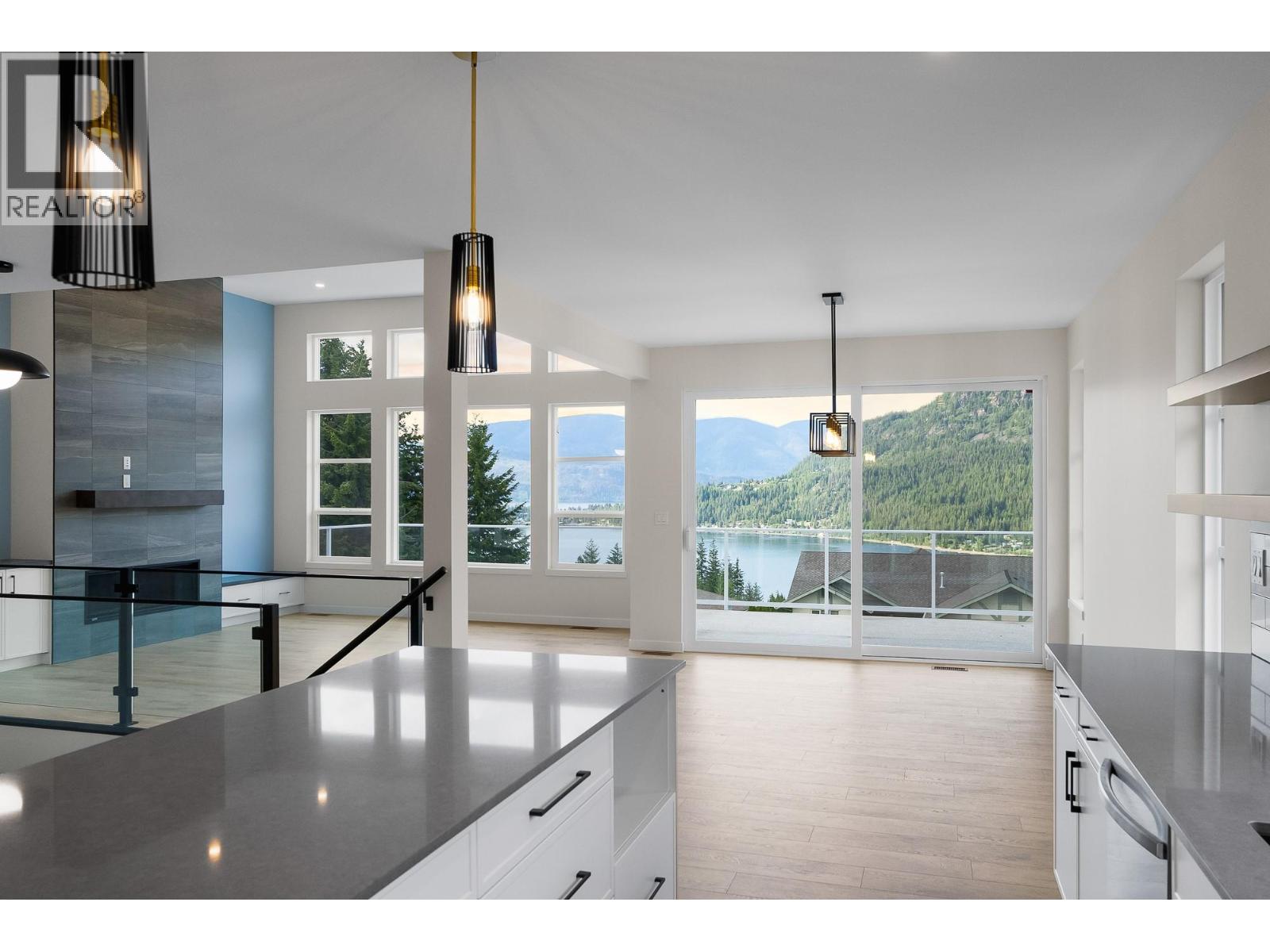  2594 Grand View Place, Blind Bay