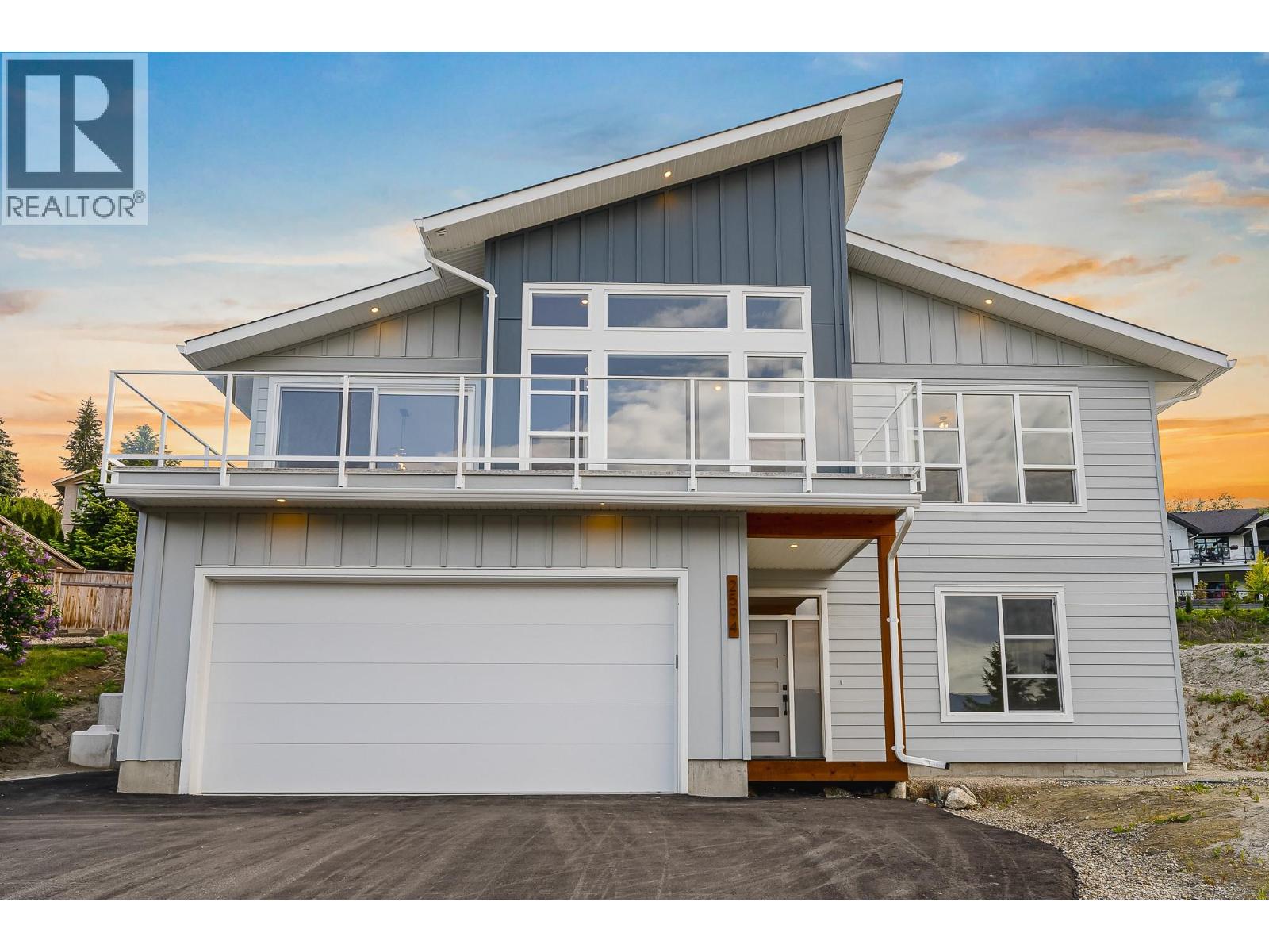  2594 Grand View Place, Blind Bay