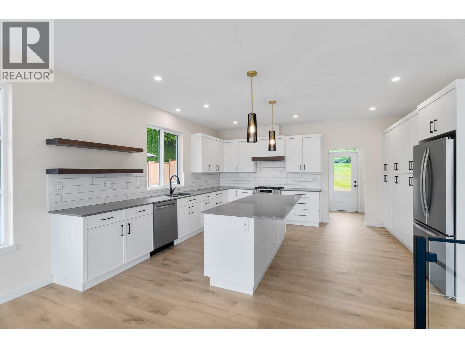  2594 Grand View Place, Blind Bay