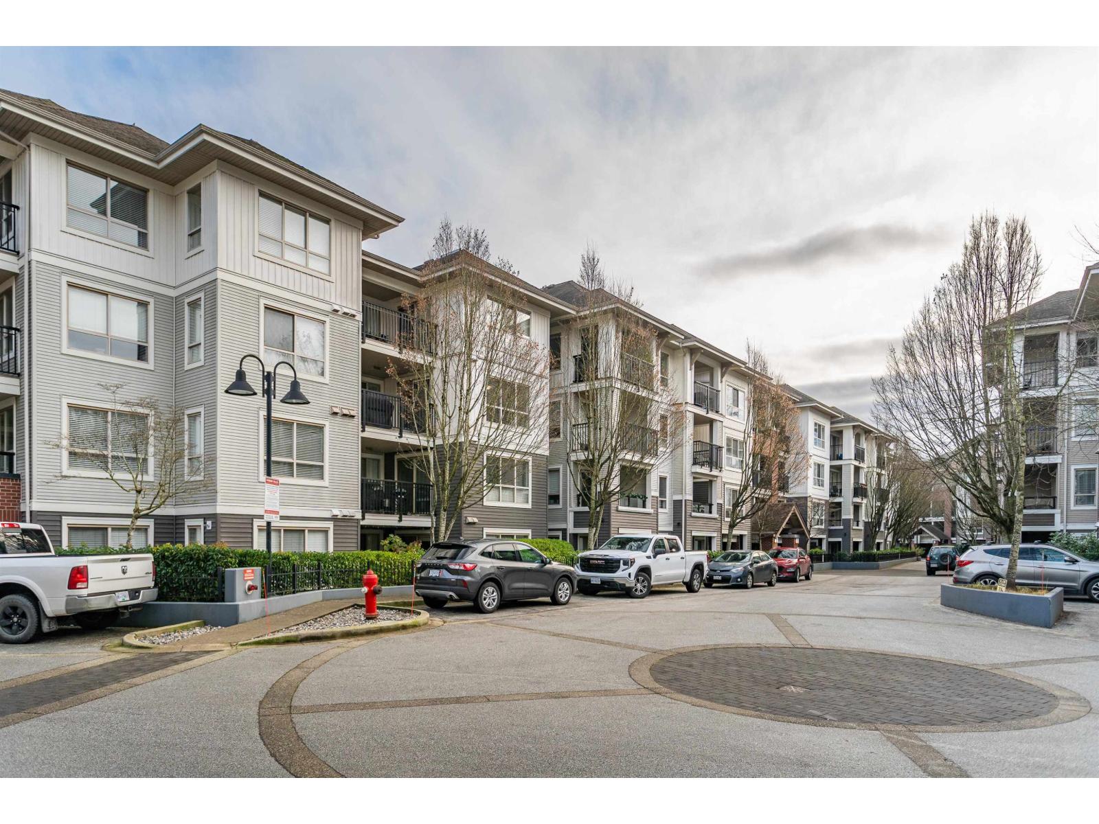 A206 8929 202 STREET, Langley