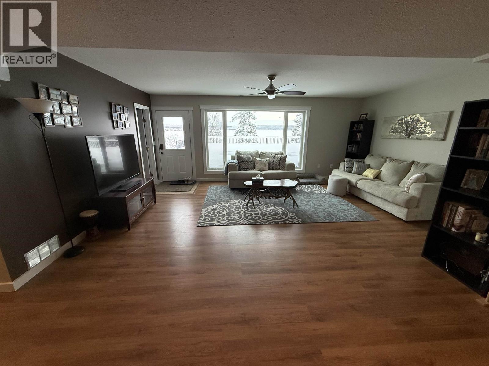 13795 GOLF COURSE ROAD, Charlie Lake