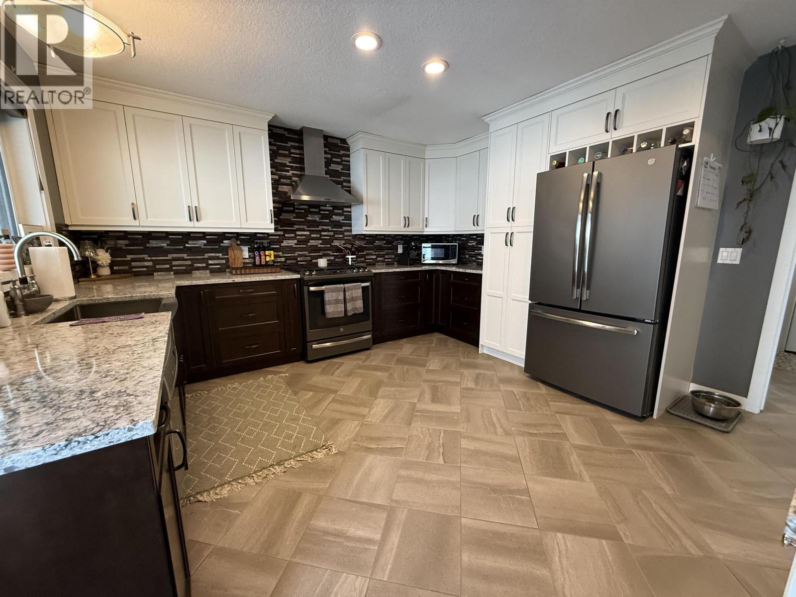 13795 GOLF COURSE ROAD, Charlie Lake