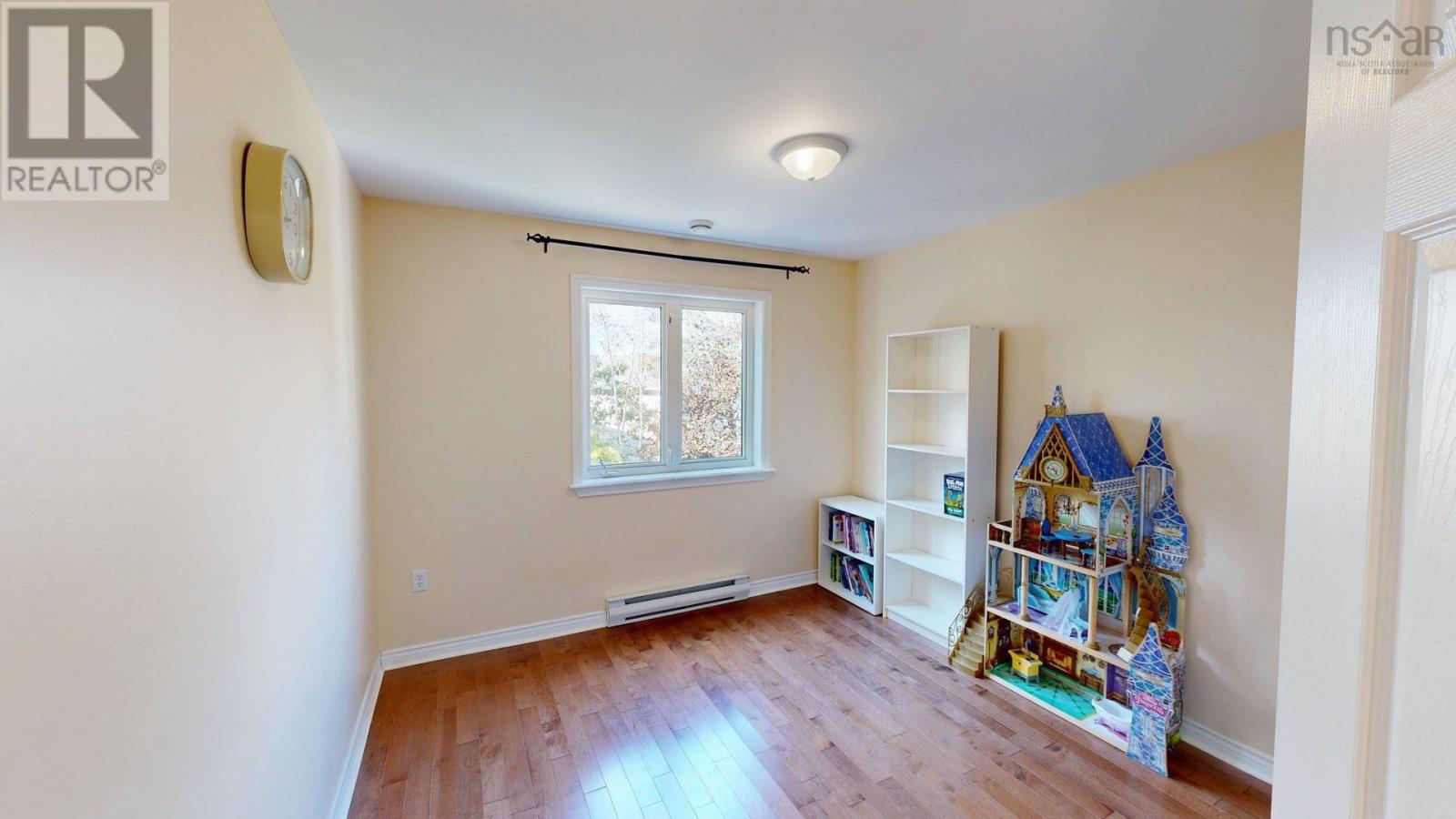 Property 25 of 37 of 11 Glenbourne Court