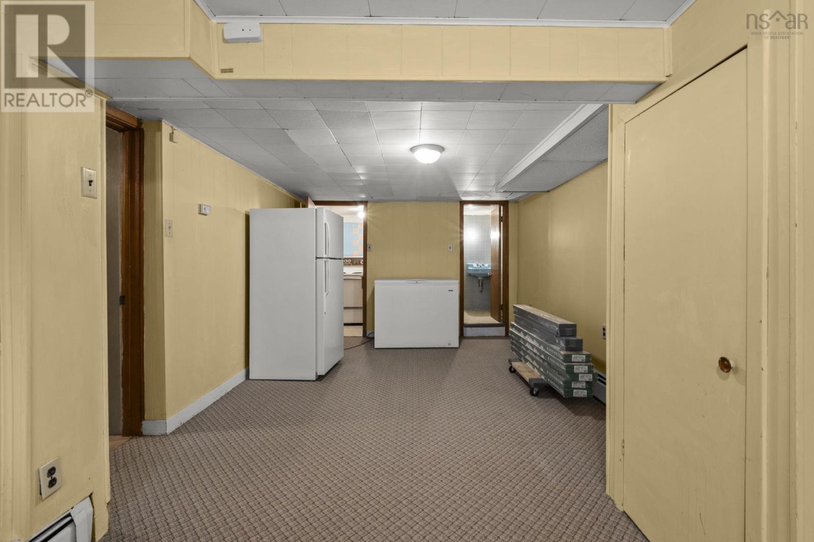 Property 32 of 46 of 54 Sunnybrae Avenue