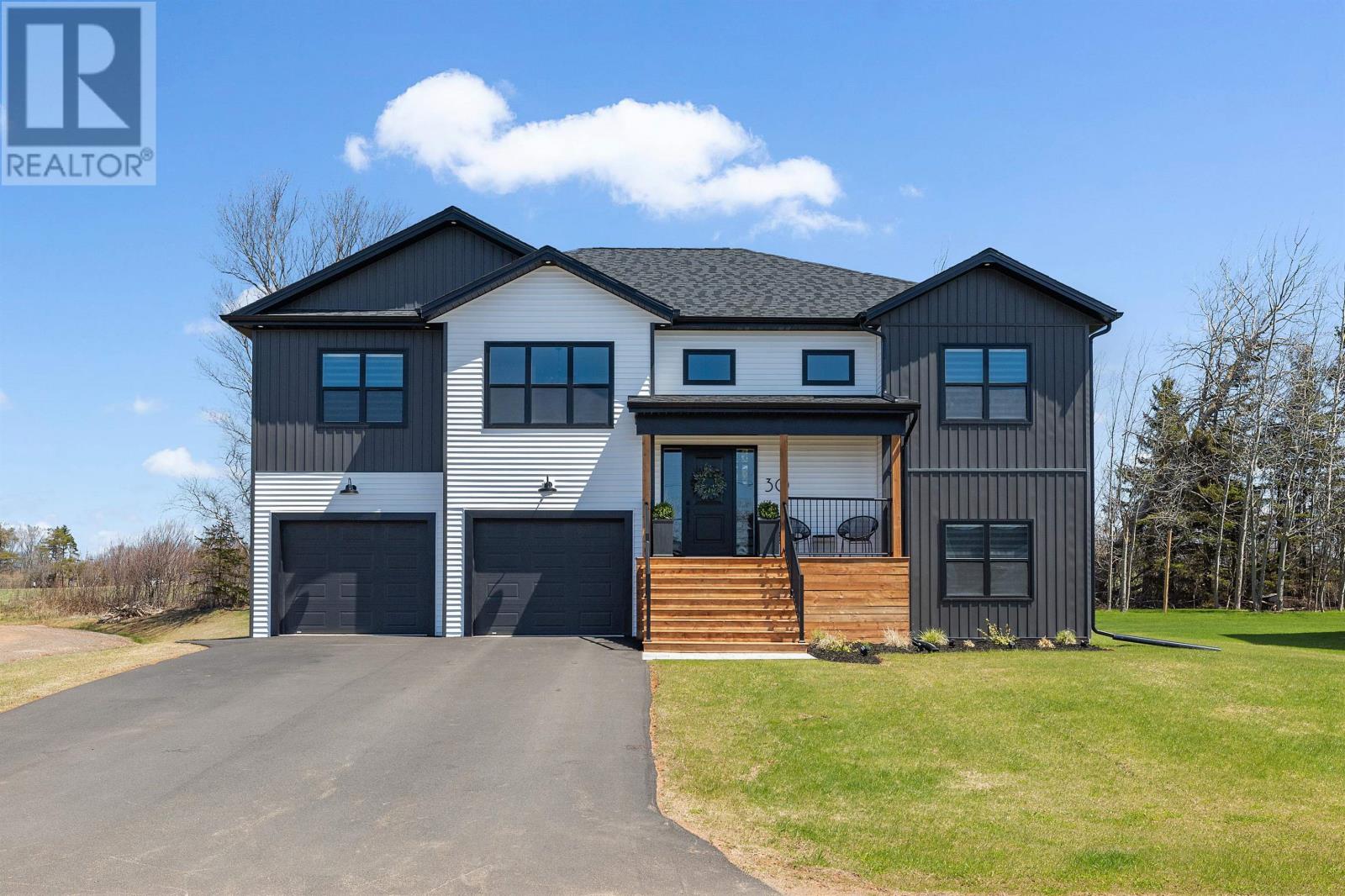 30 Waters Edge photo 3