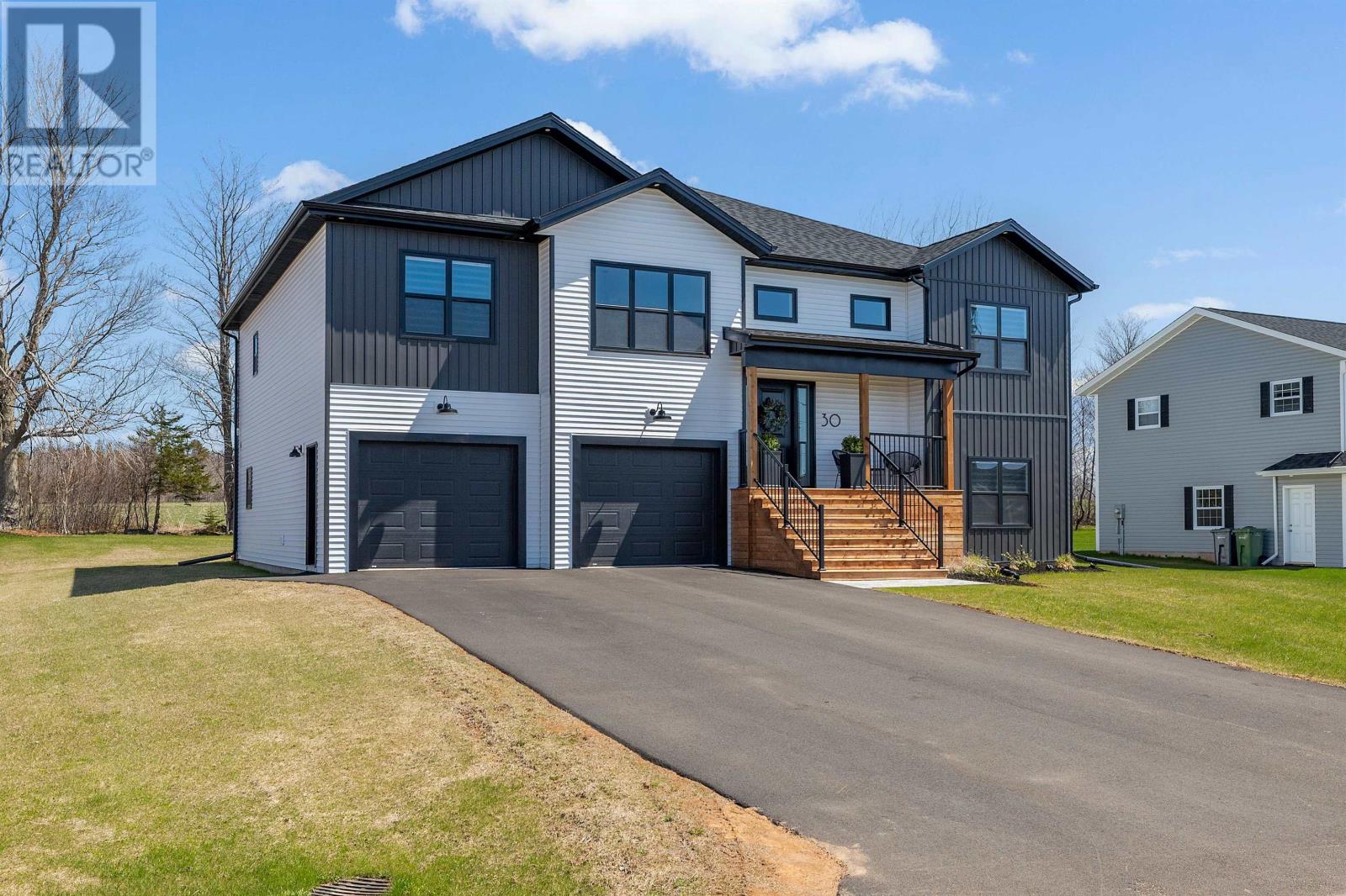 30 Waters Edge photo 4