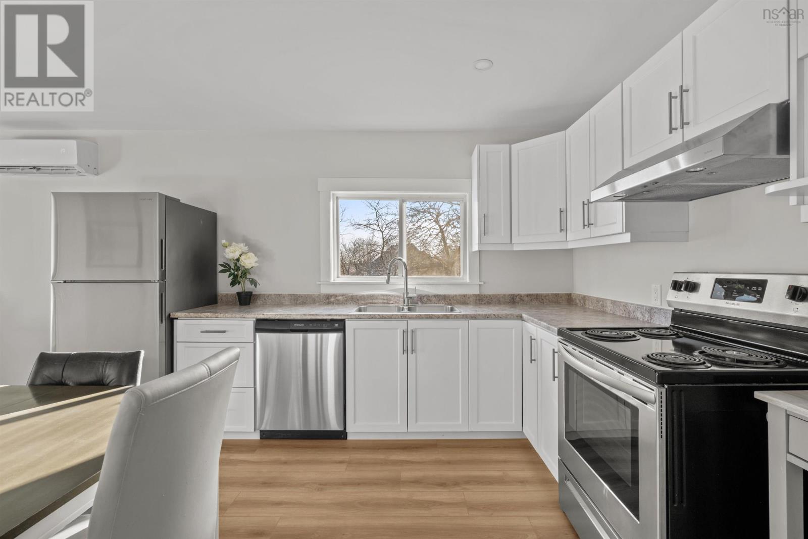 Property 7 of 48 of 121 Barkhouse Road