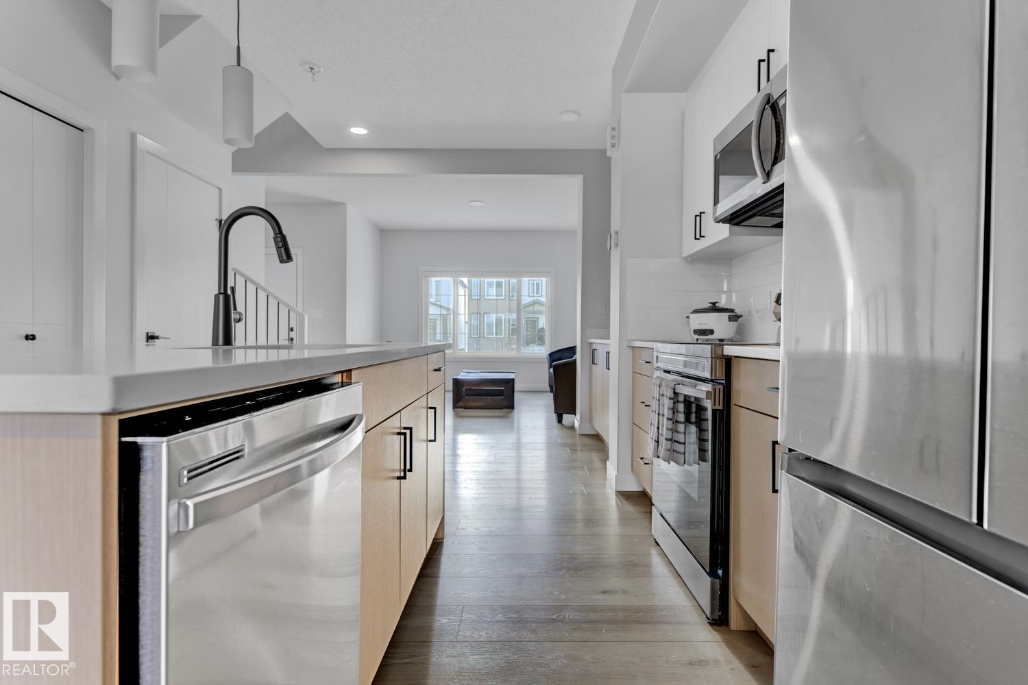 6636 46 AV, Beaumont