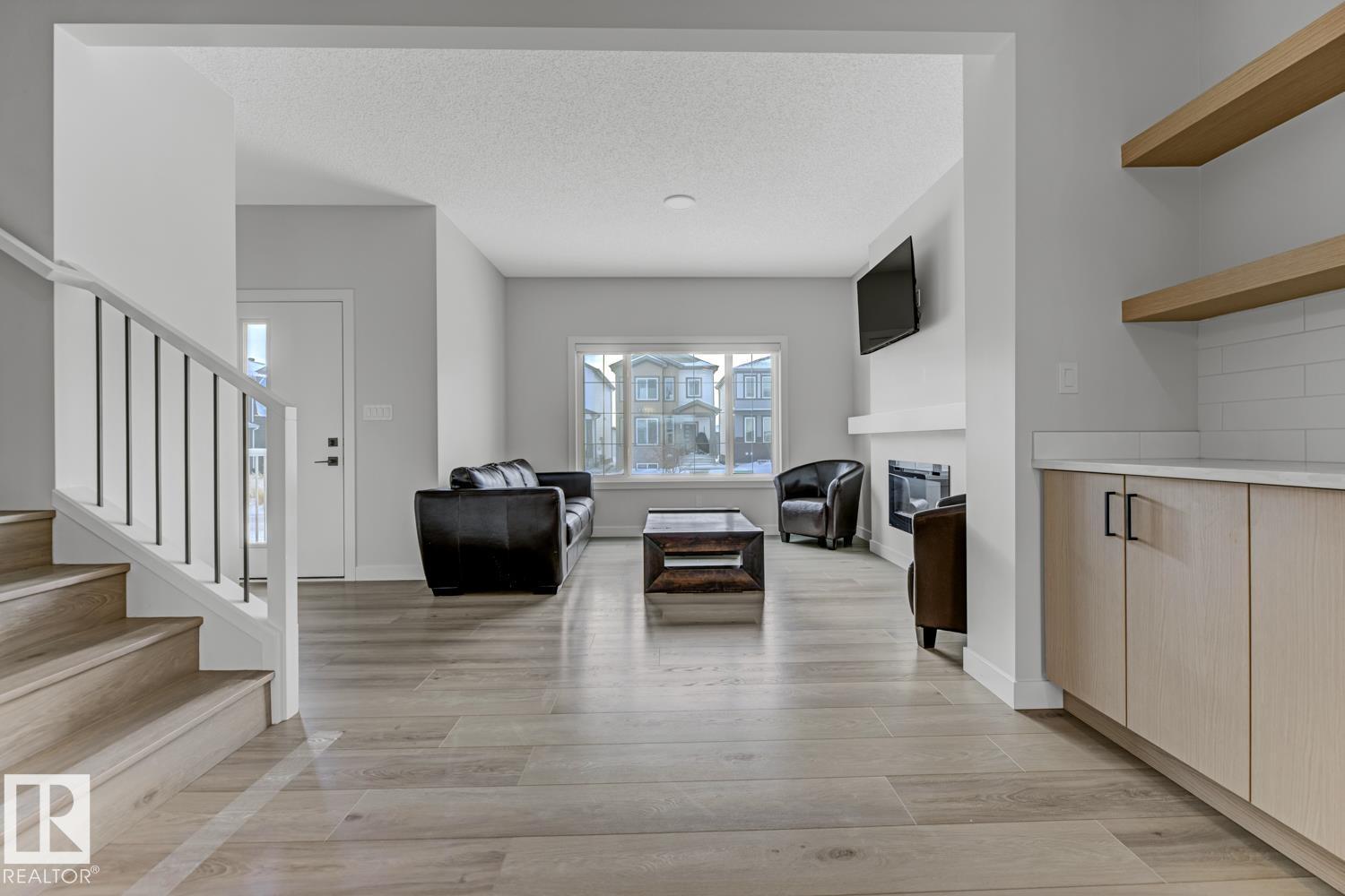 6636 46 AV, Beaumont