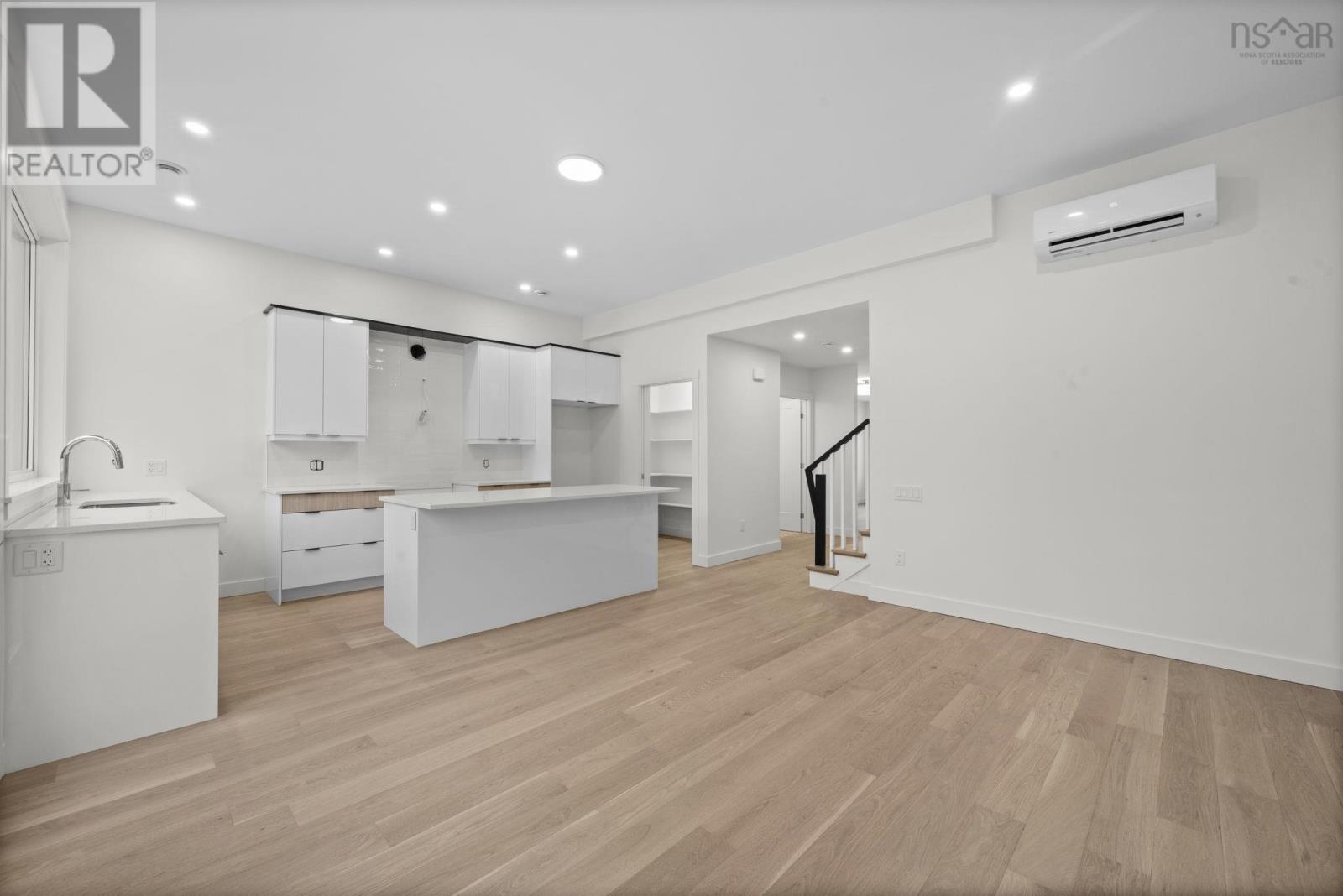 Property 10 of 37 of 206 Brunello Boulevard