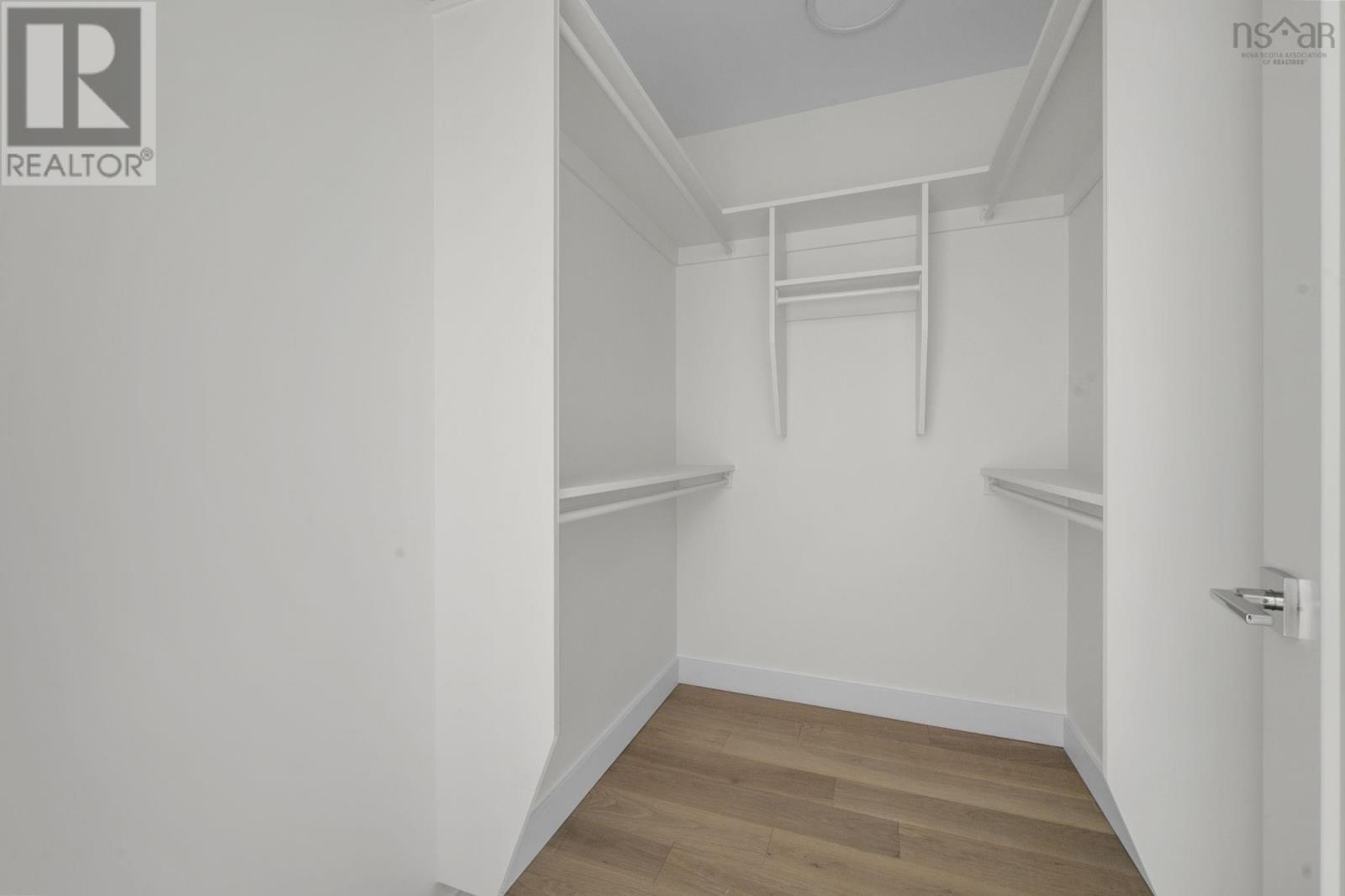 Property 25 of 37 of 206 Brunello Boulevard