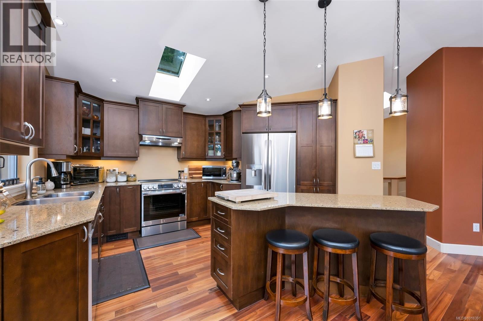 1212 Bazett Rd, Duncan