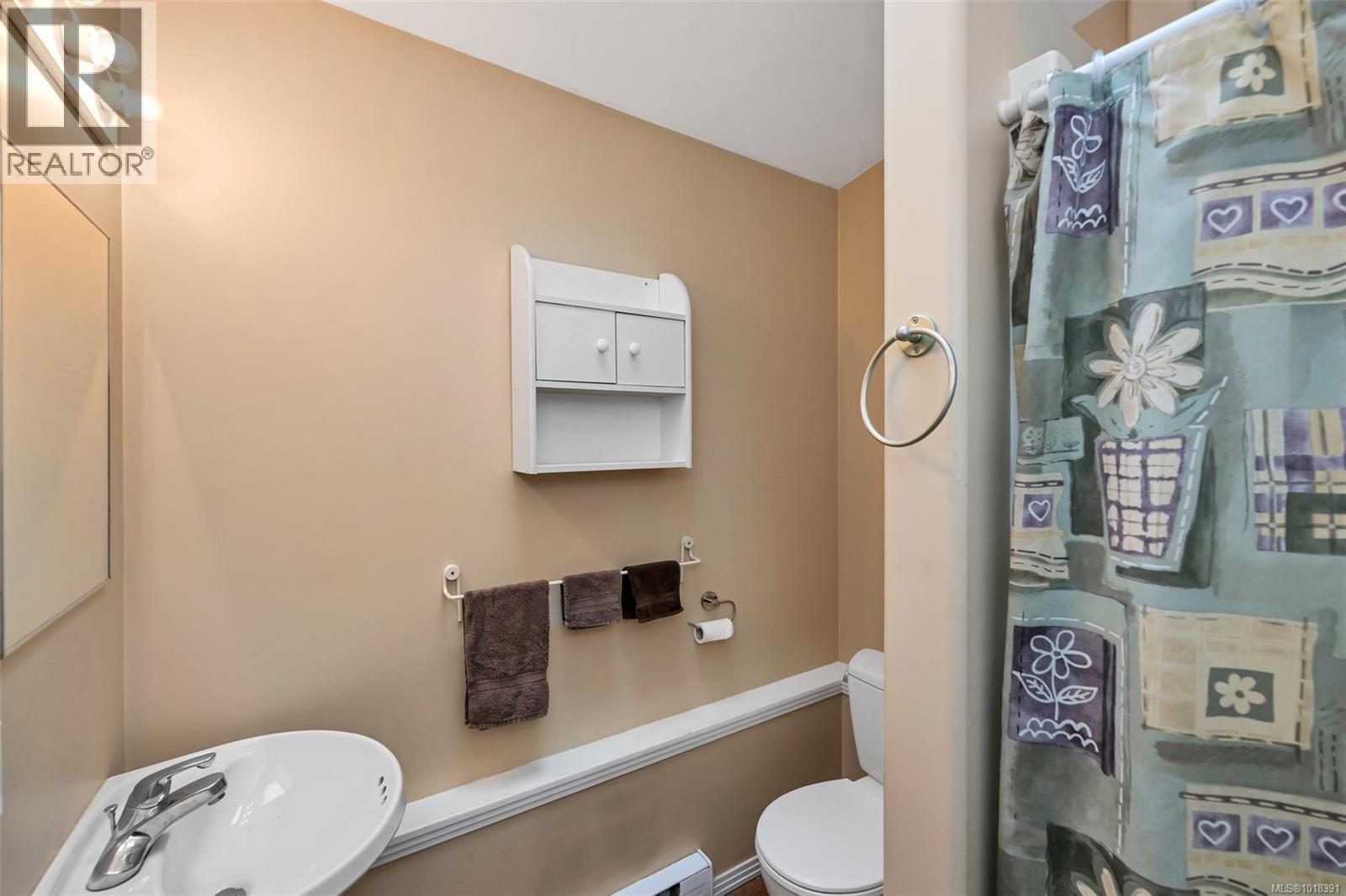 1212 Bazett Rd, Duncan