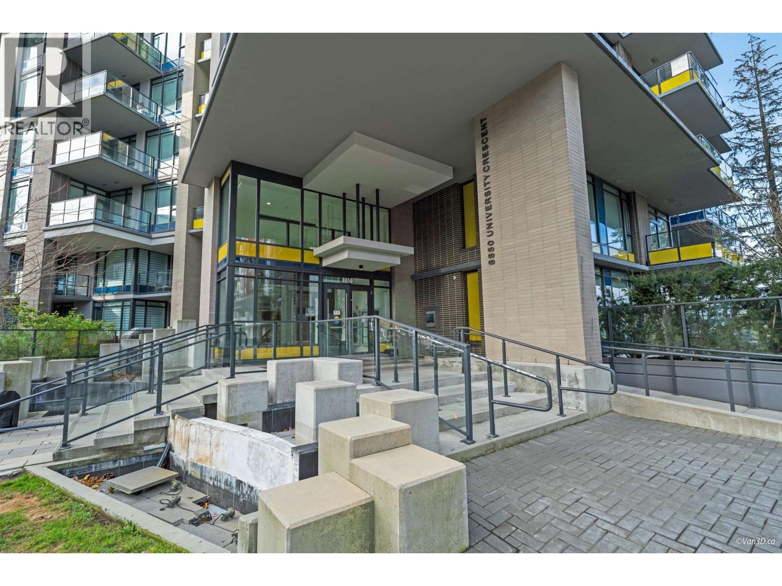 1103 8850 UNIVERSITY CRESCENT, Burnaby