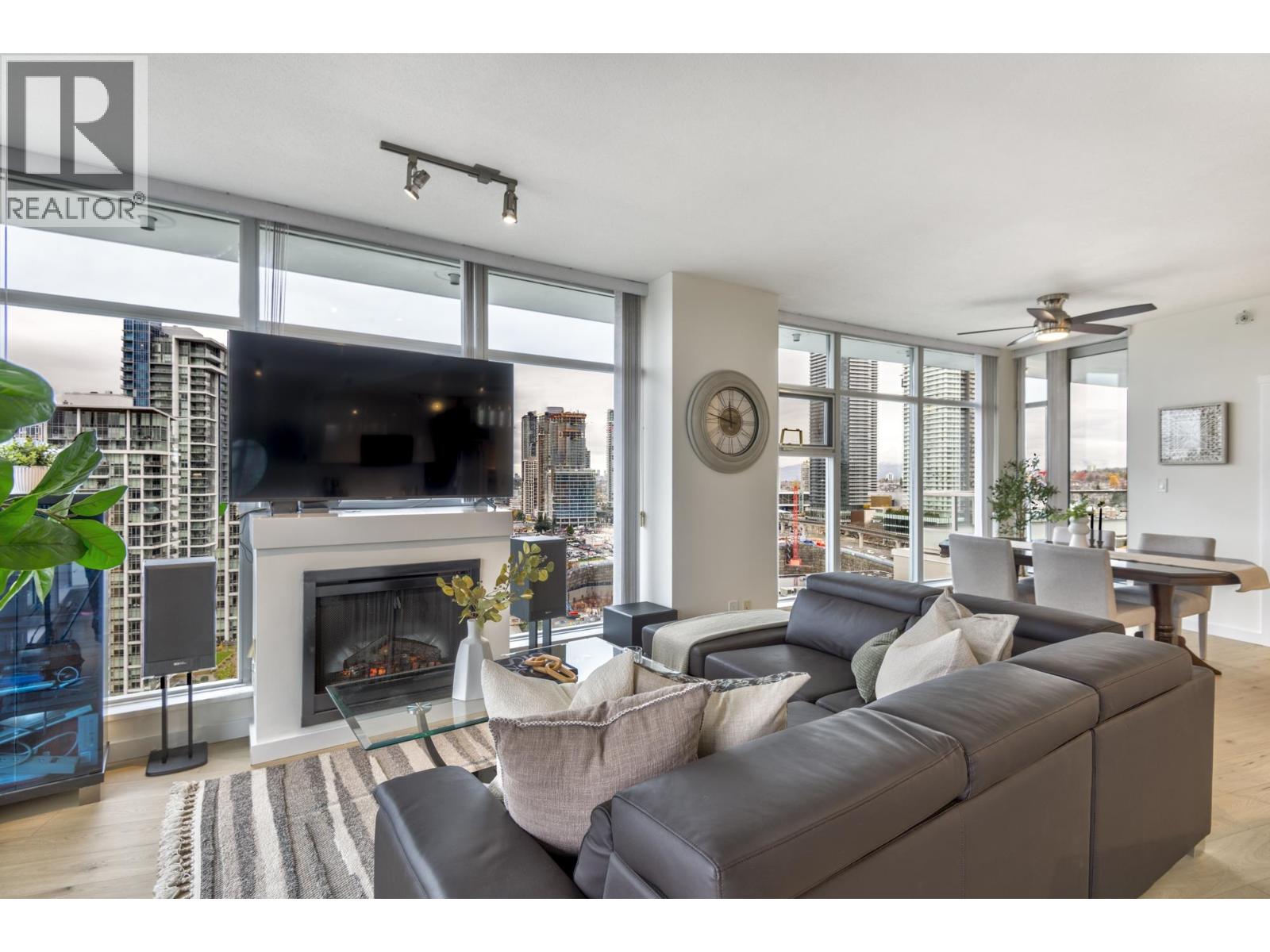 3005 2289 YUKON CRESCENT, Burnaby