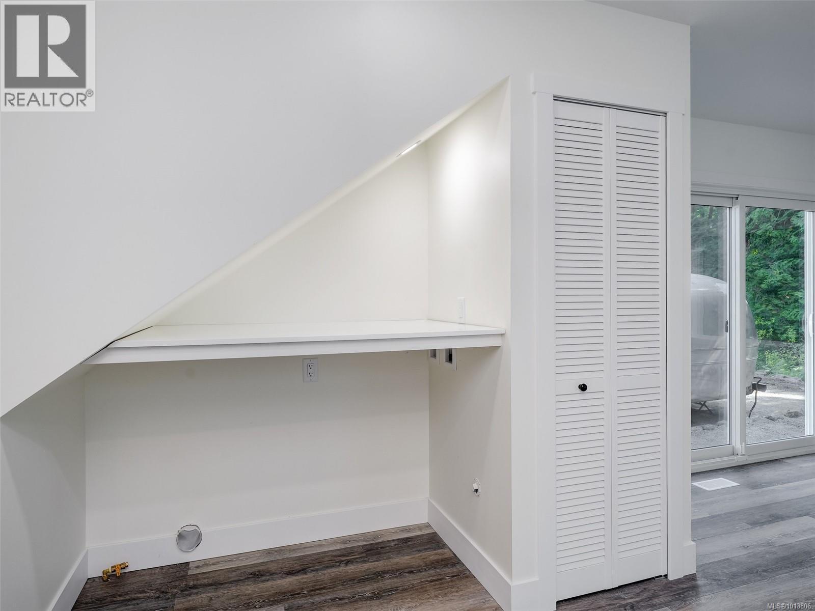 431 747 Old Place Rd, Central Saanich