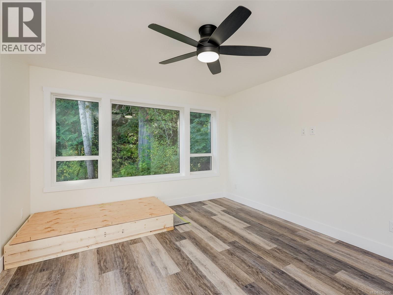 431 747 Old Place Rd, Central Saanich