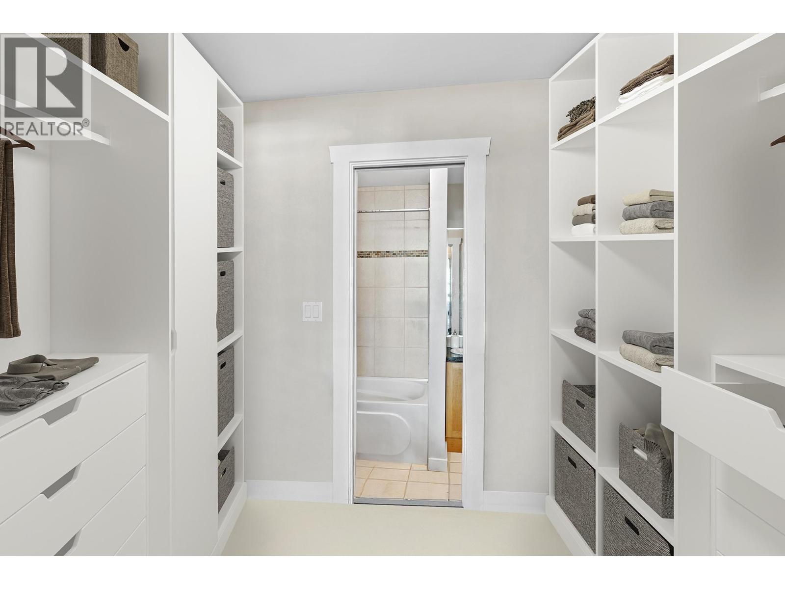 622 615 BELMONT STREET, New Westminster