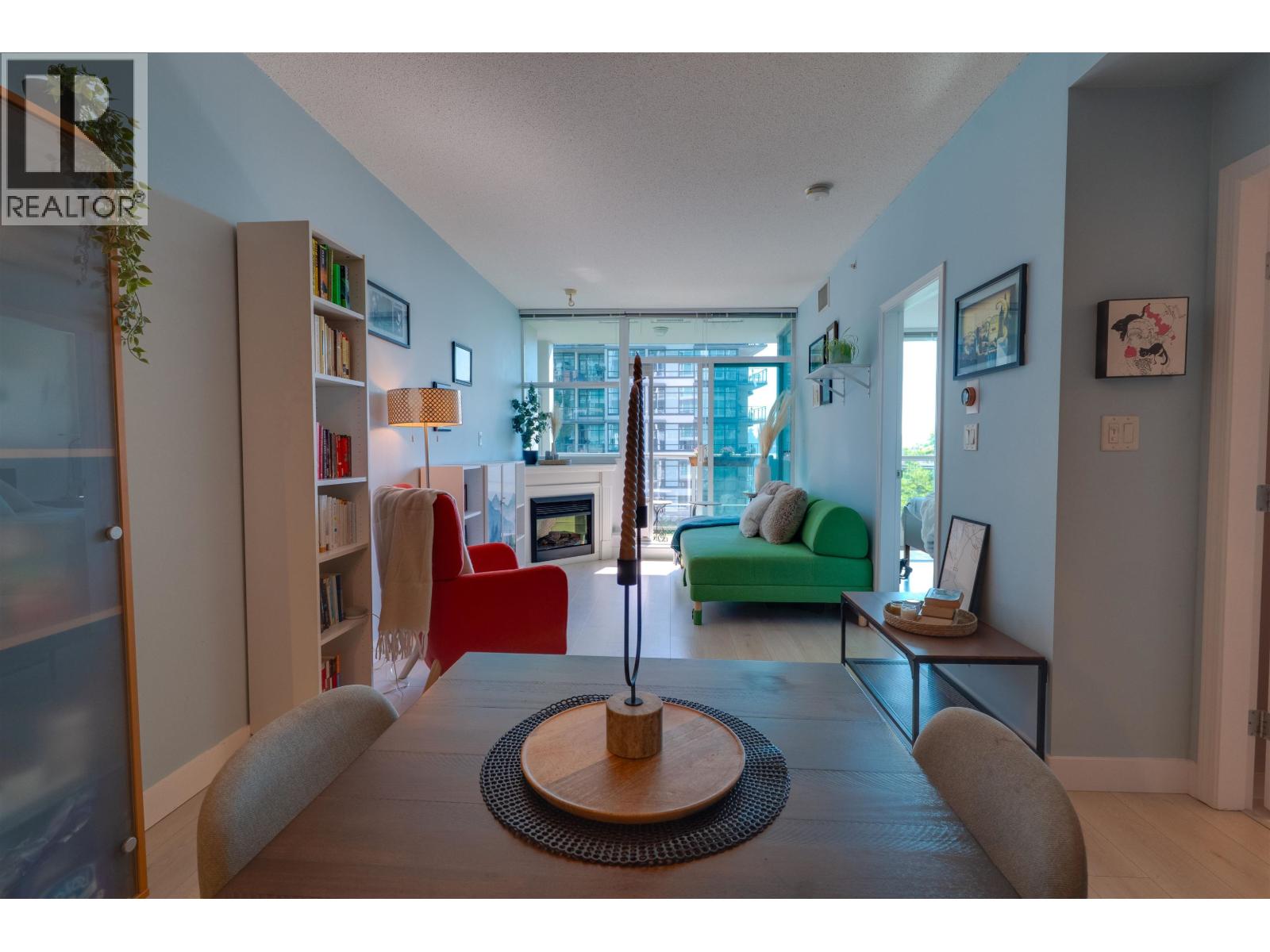 508 168 EAST ESPLANADE, North Vancouver