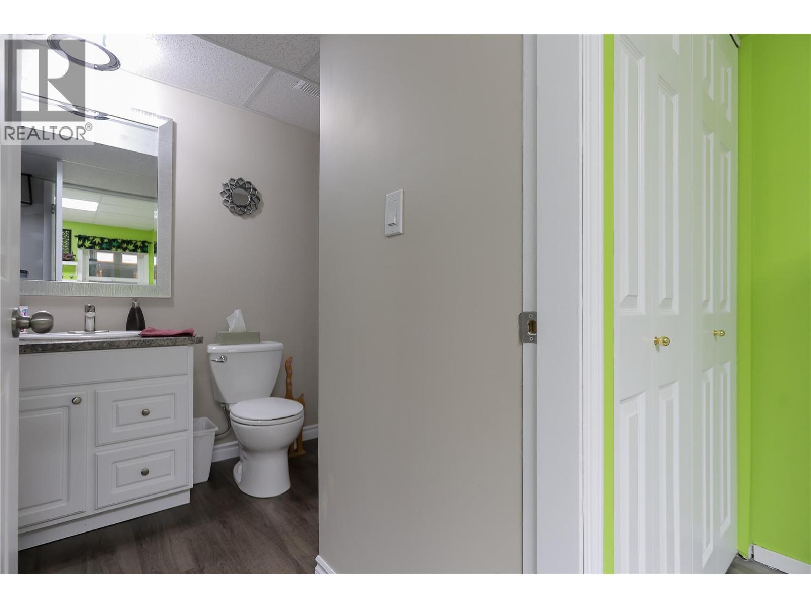 430 3RD Avenue, Trail