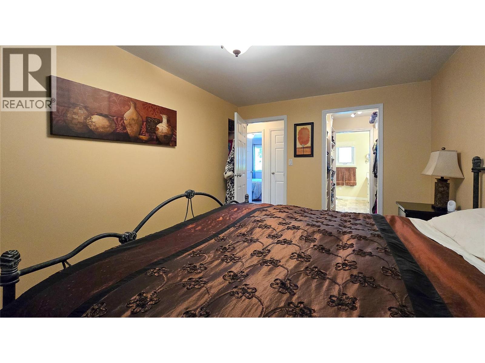 430 3RD Avenue, Trail