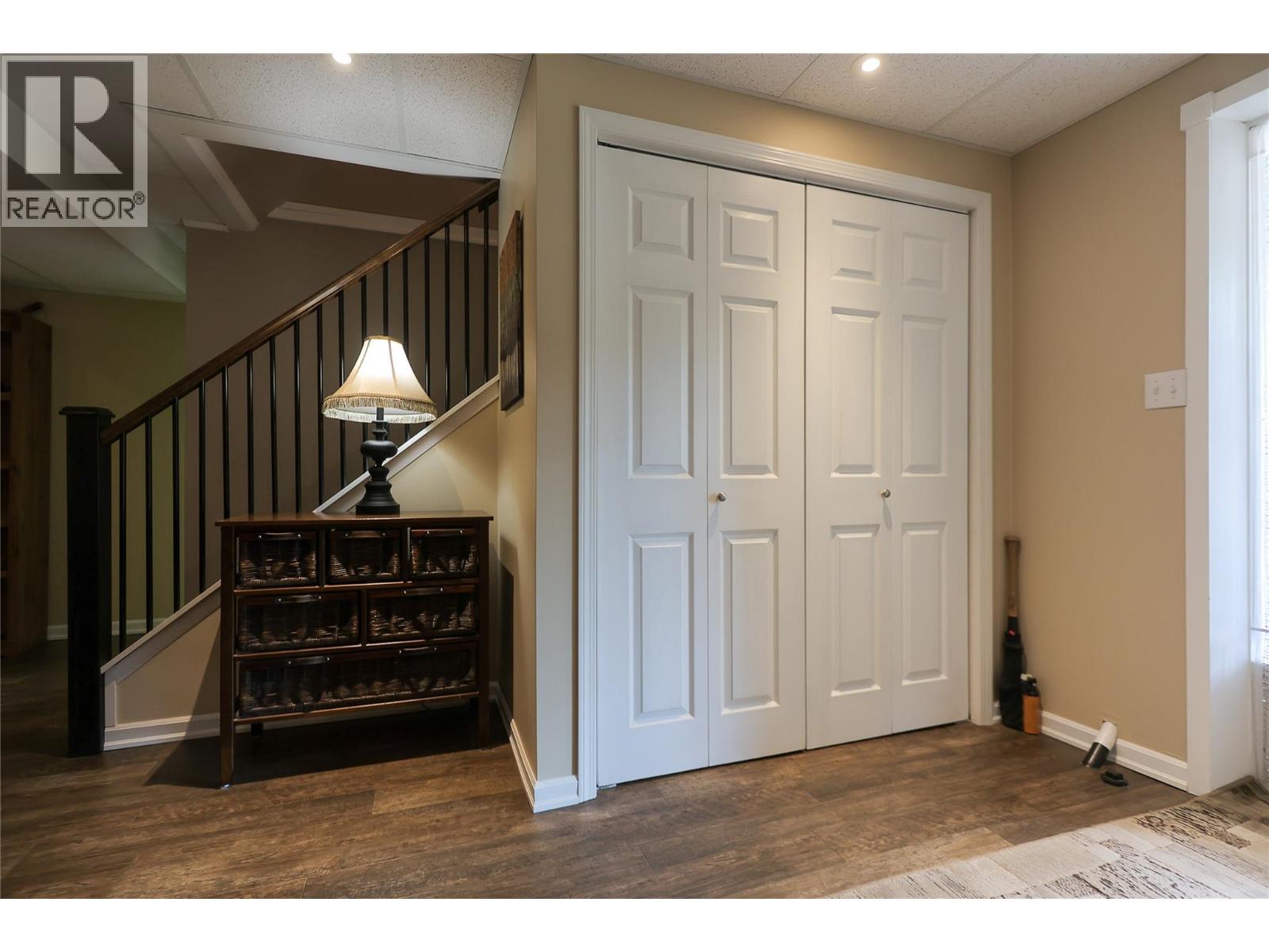 430 3RD Avenue, Trail