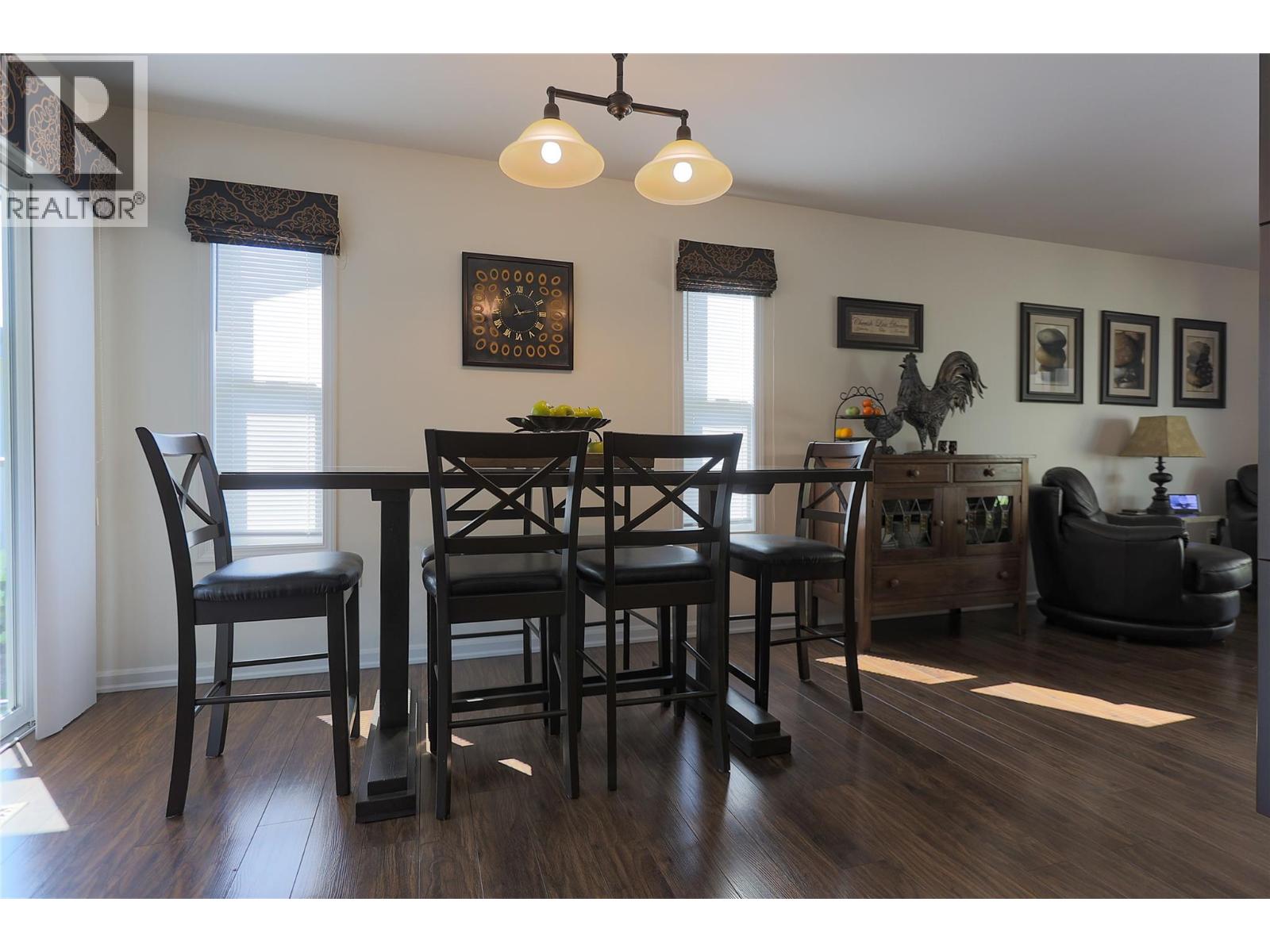 430 3RD Avenue, Trail