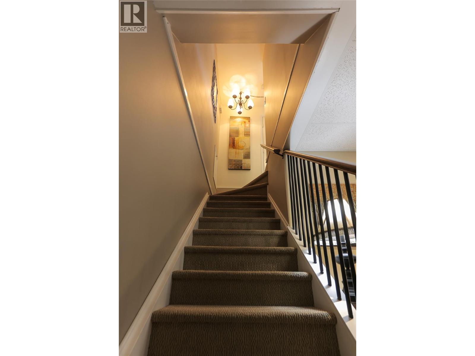 430 3RD Avenue, Trail