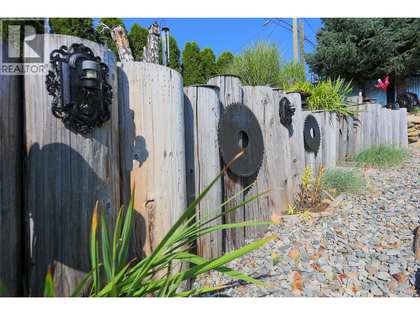 430 3RD Avenue, Trail