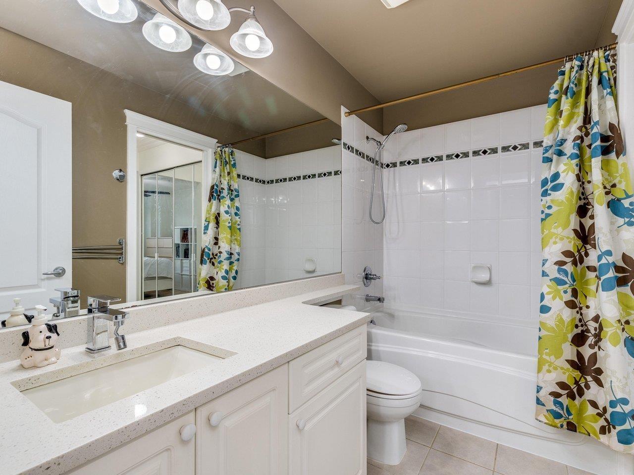 306 15220 GUILDFORD DRIVE, Surrey