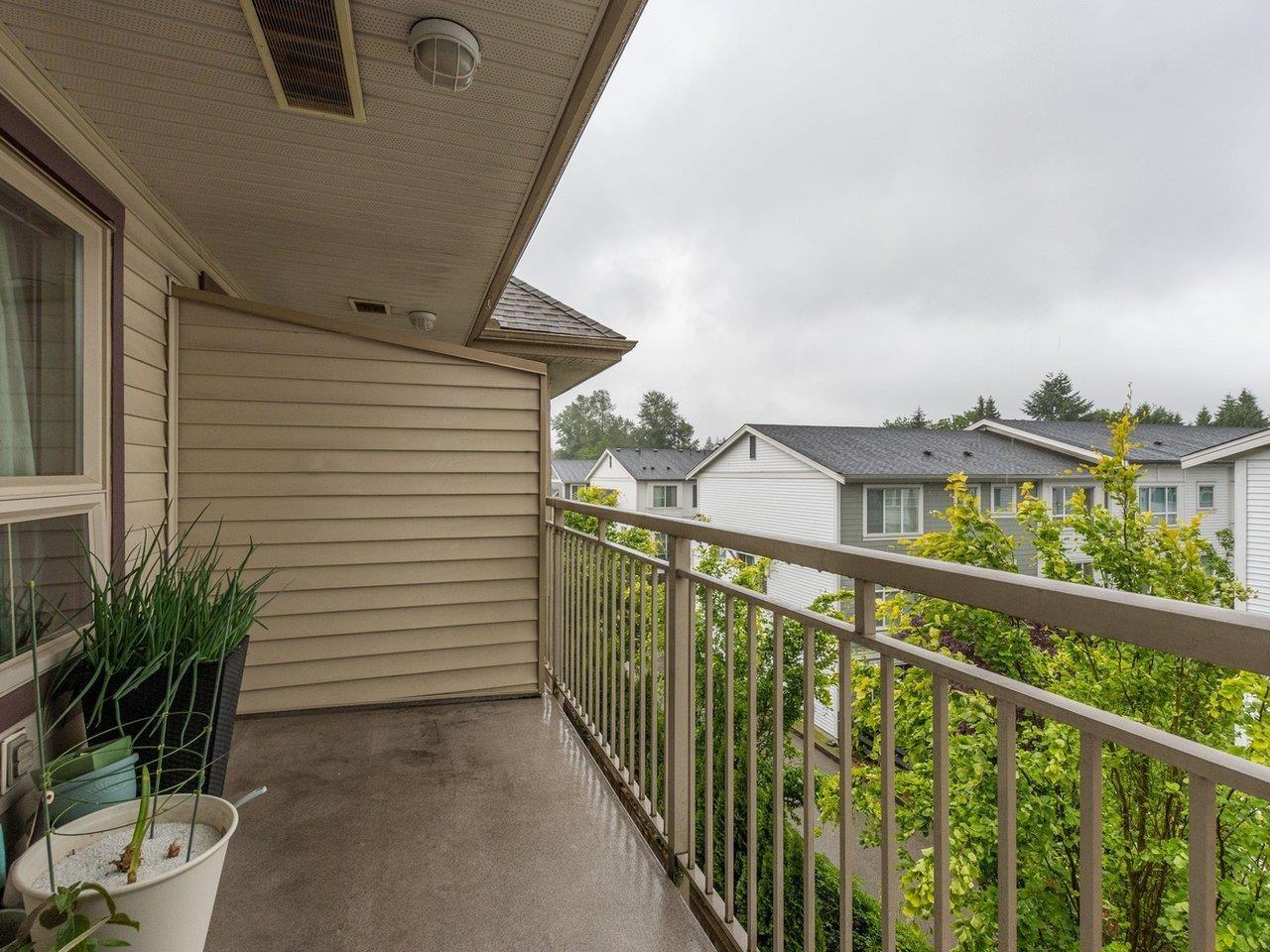 306 15220 GUILDFORD DRIVE, Surrey