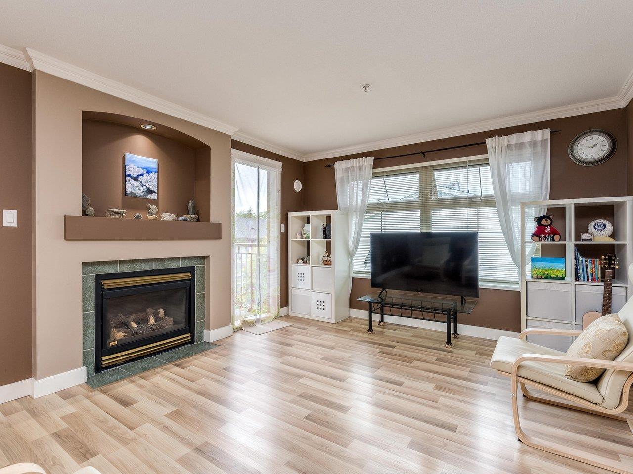 306 15220 GUILDFORD DRIVE, Surrey