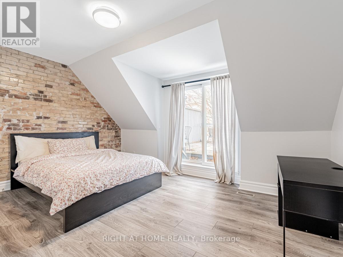 10 ST ANNES ROAD - 22