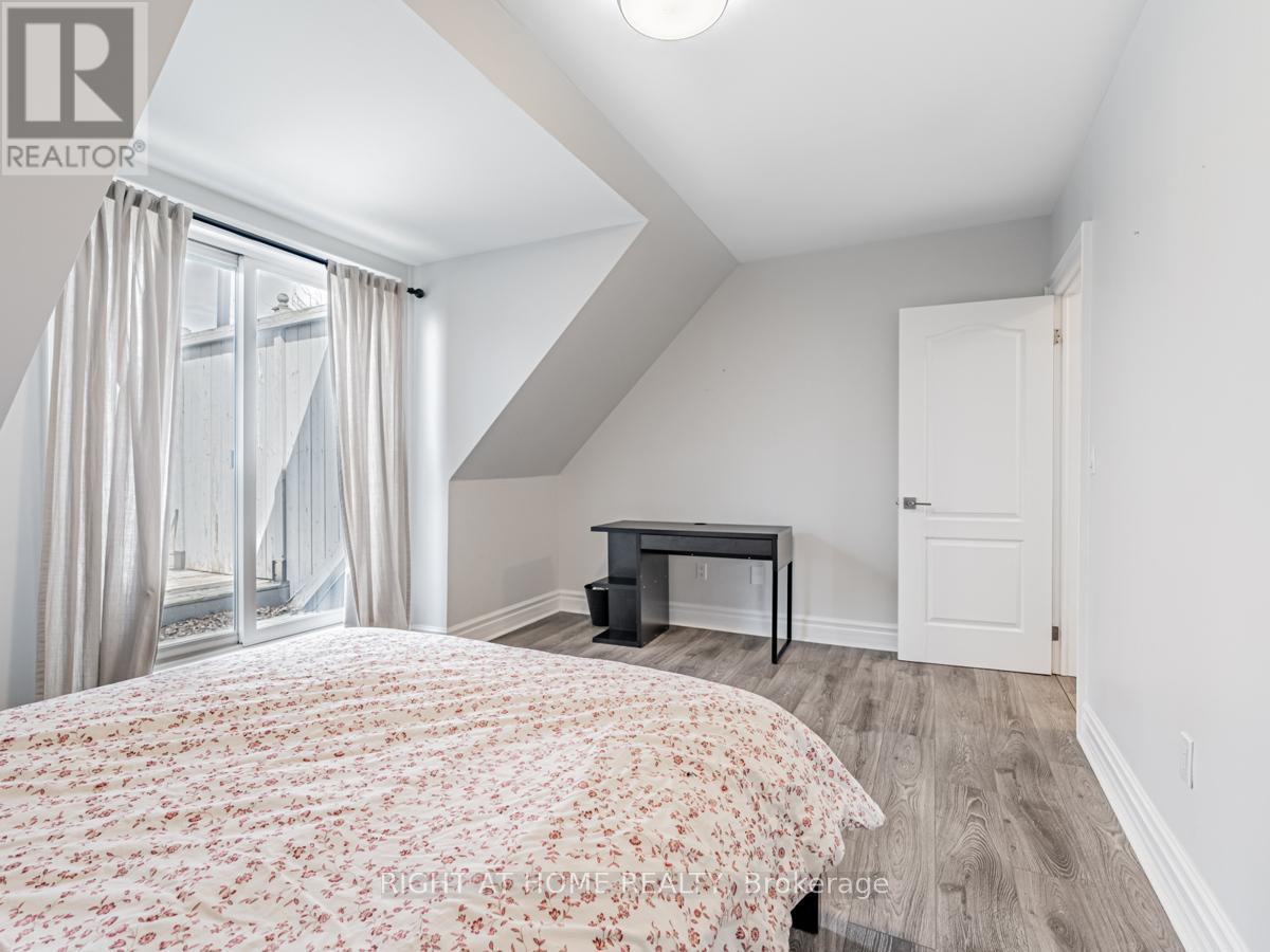 10 ST ANNES ROAD - 23